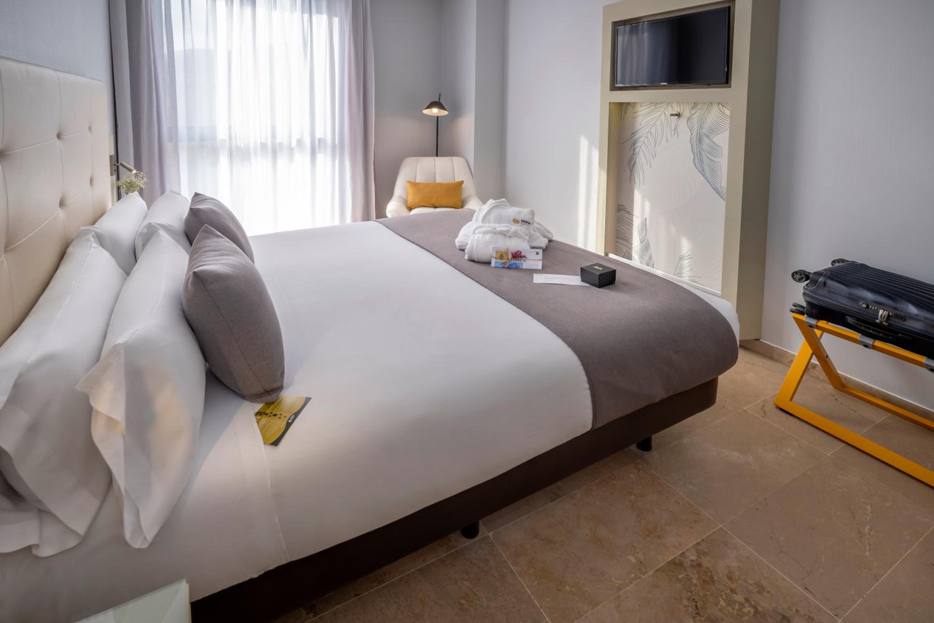 Double or Twin Room with View