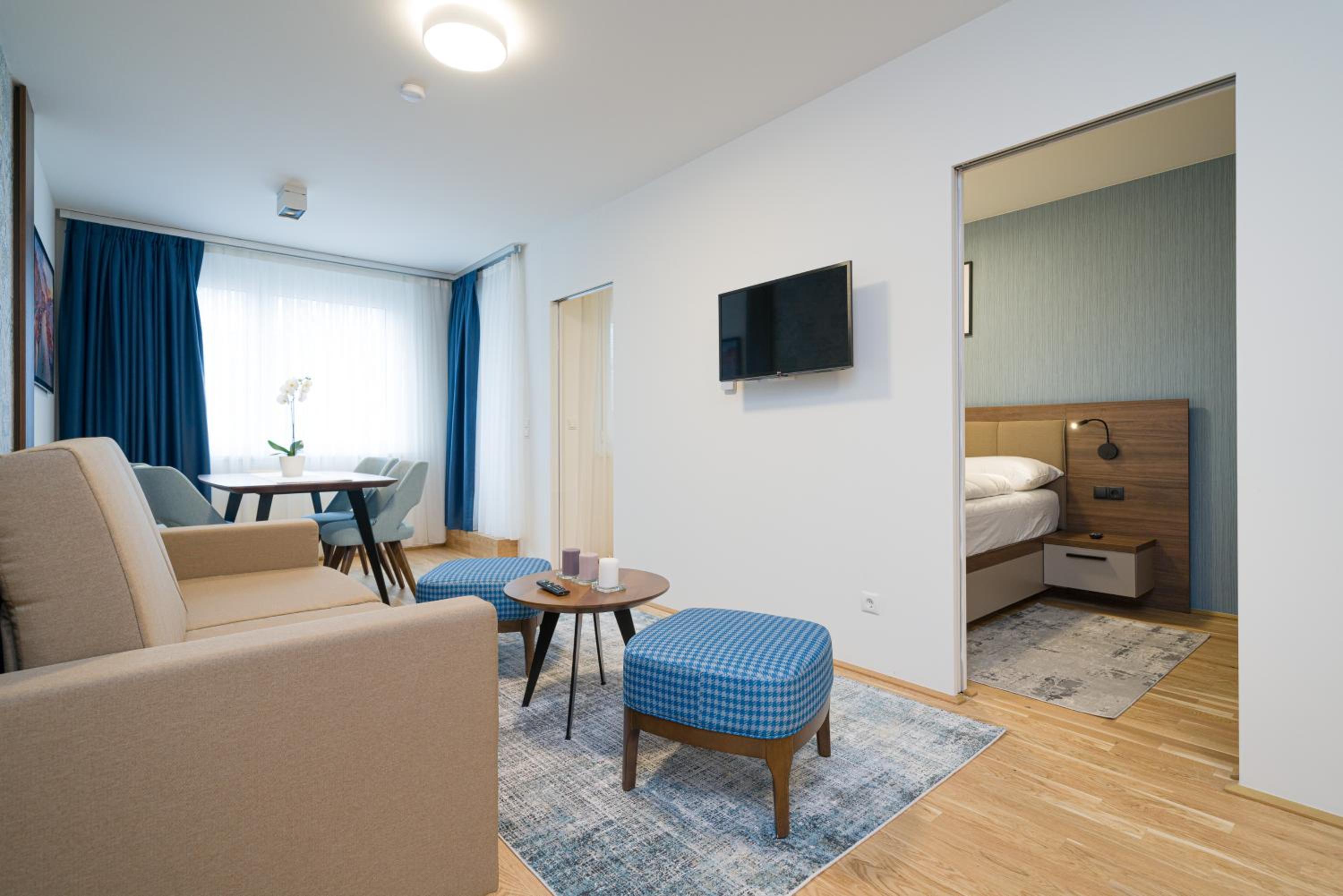 One-Bedroom Apartment with Balcony