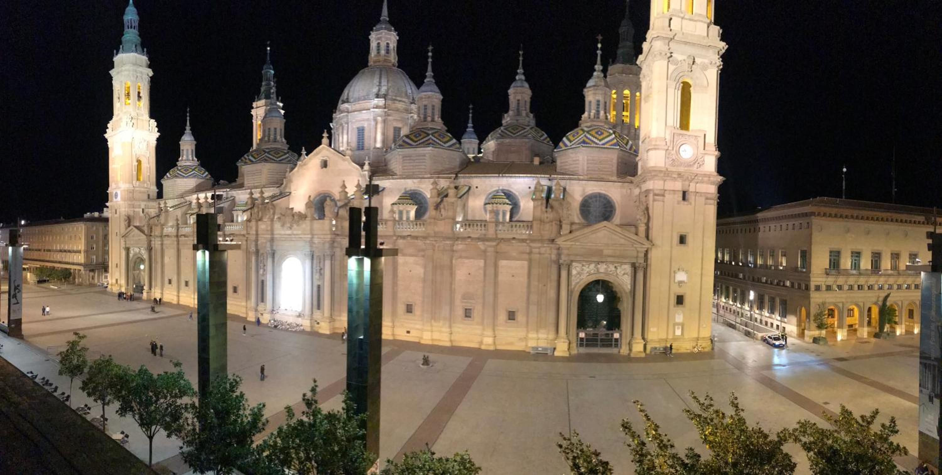 Double Room with View of El Pilar