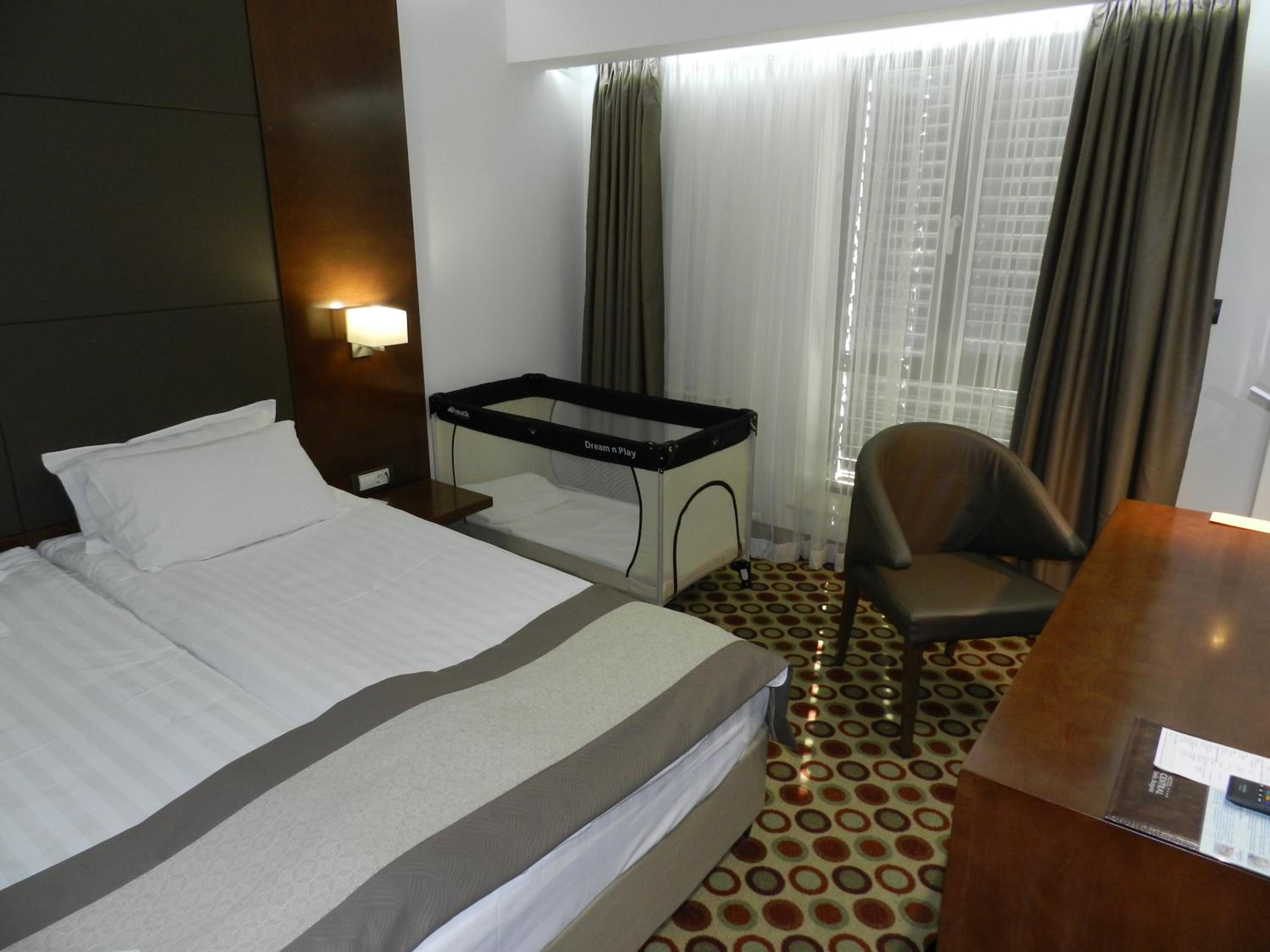 Deluxe Room with Sofa Bed 