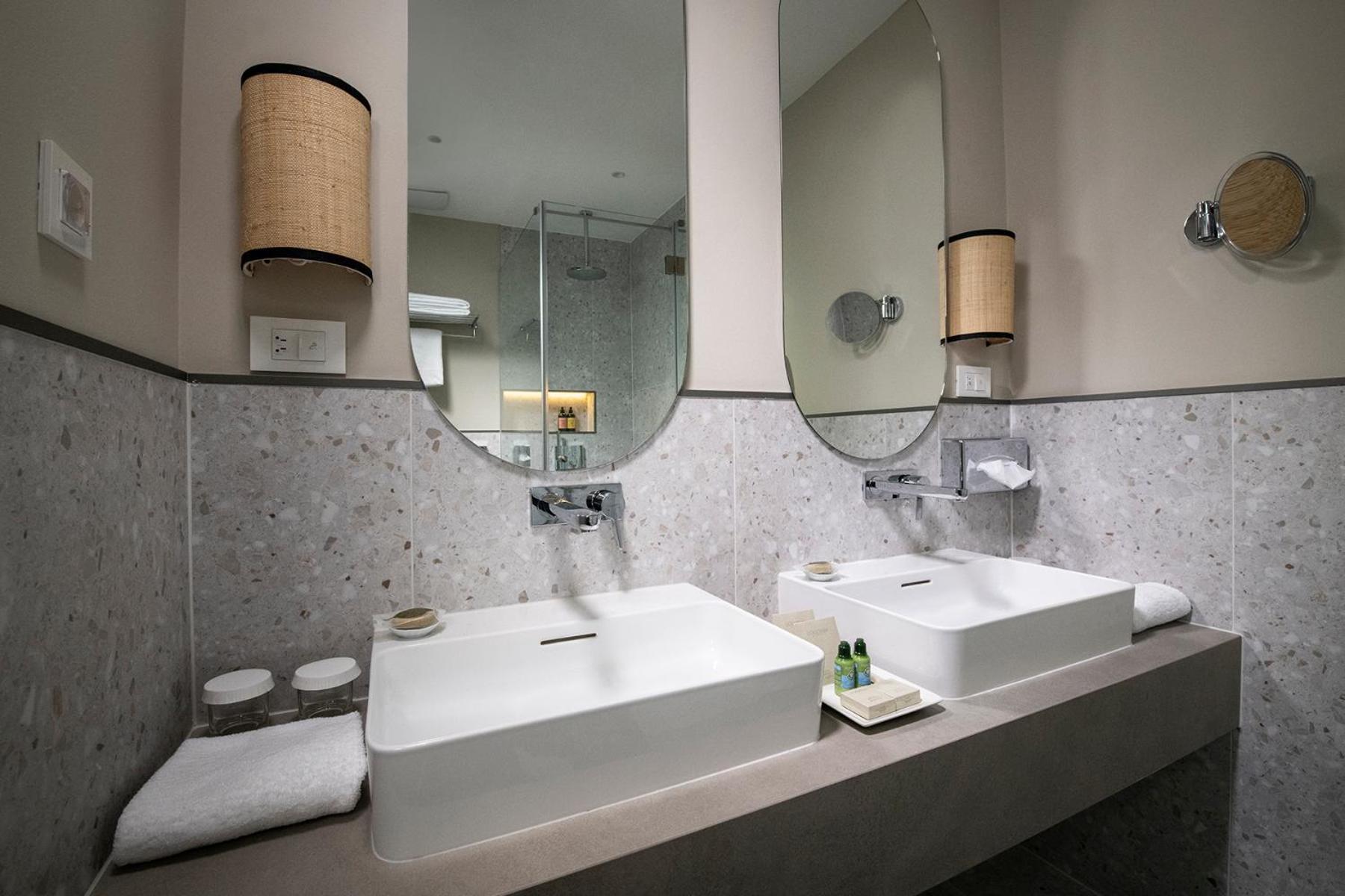 Deluxe Double Room with Terrace and Castle View