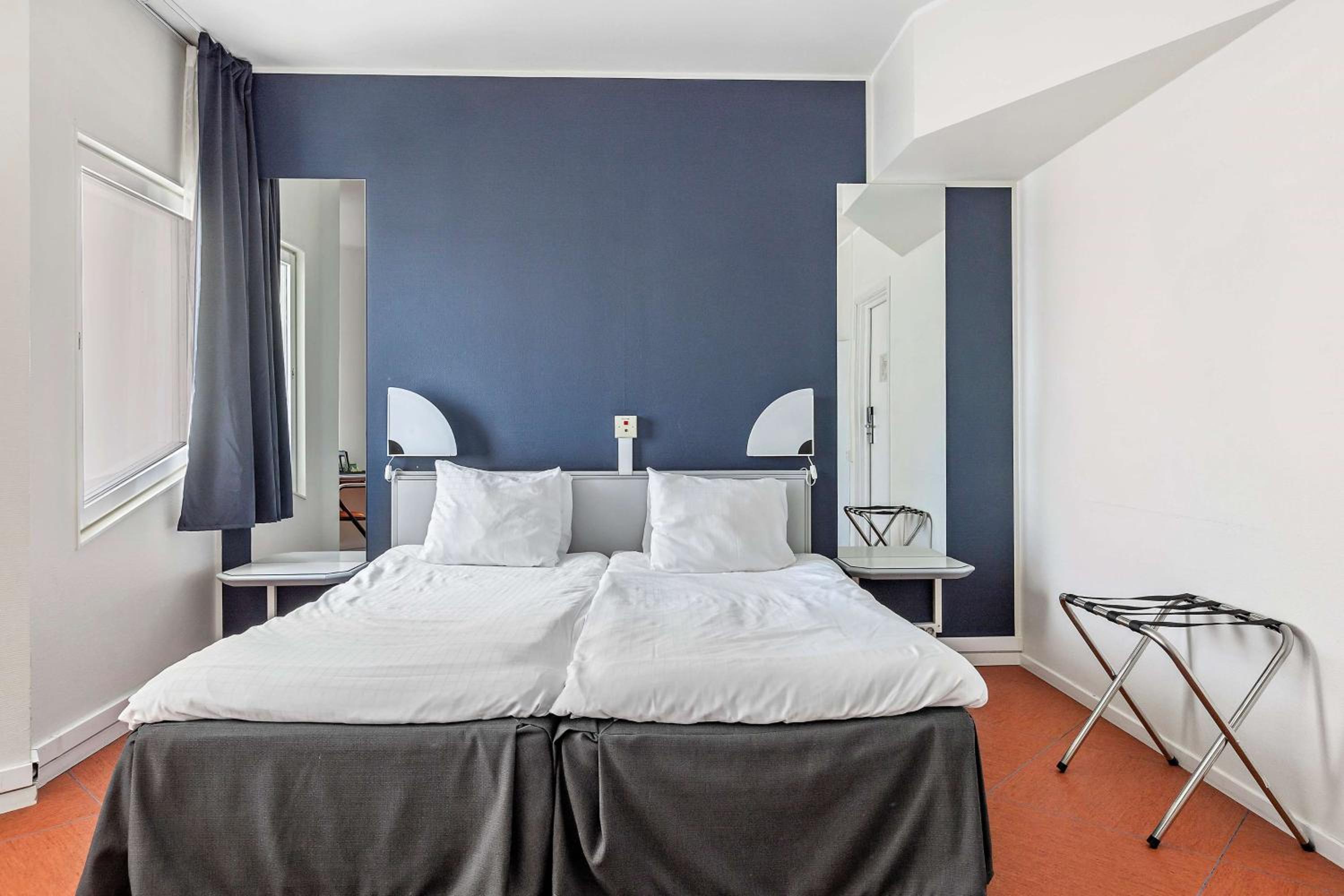 Standard Double Room with Double Bed - Non-Smoking