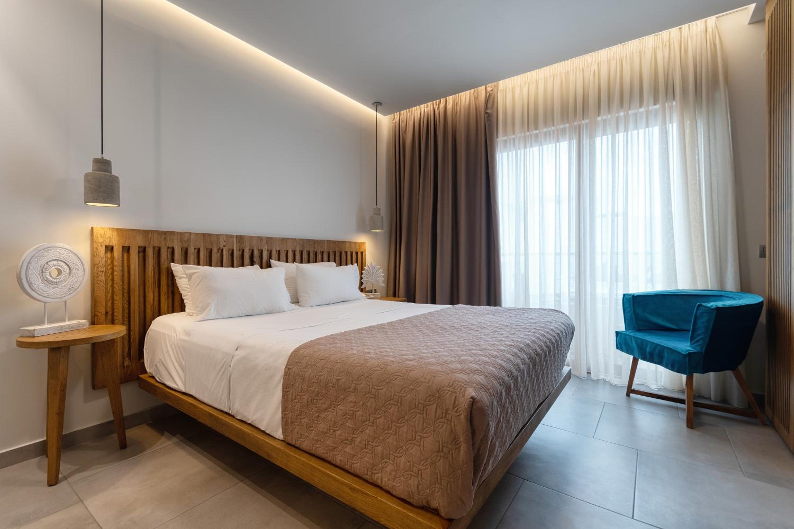 Classic Double Room with Partial Sea View (annex)