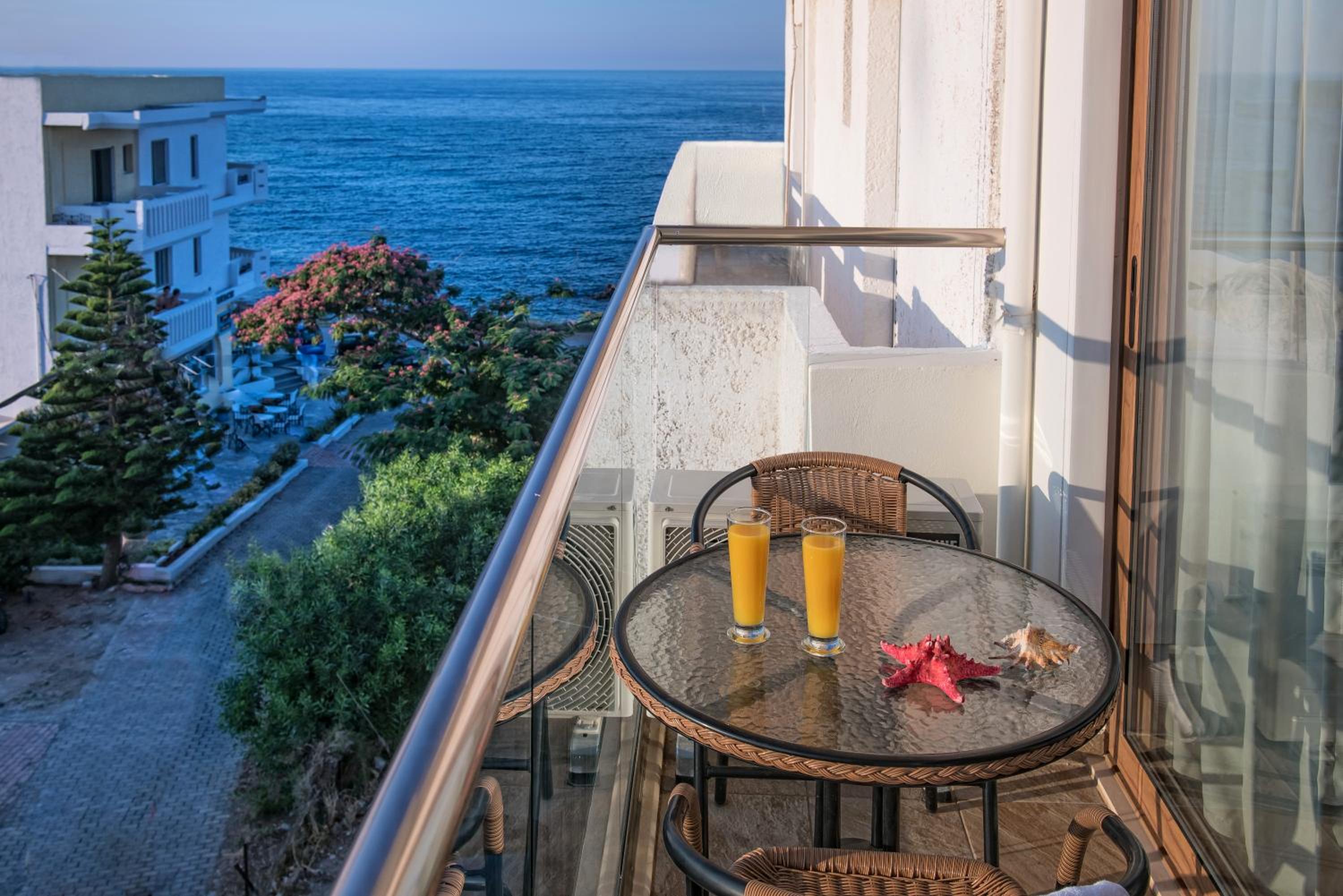 Classic Double Room with Partial Sea View (annex)