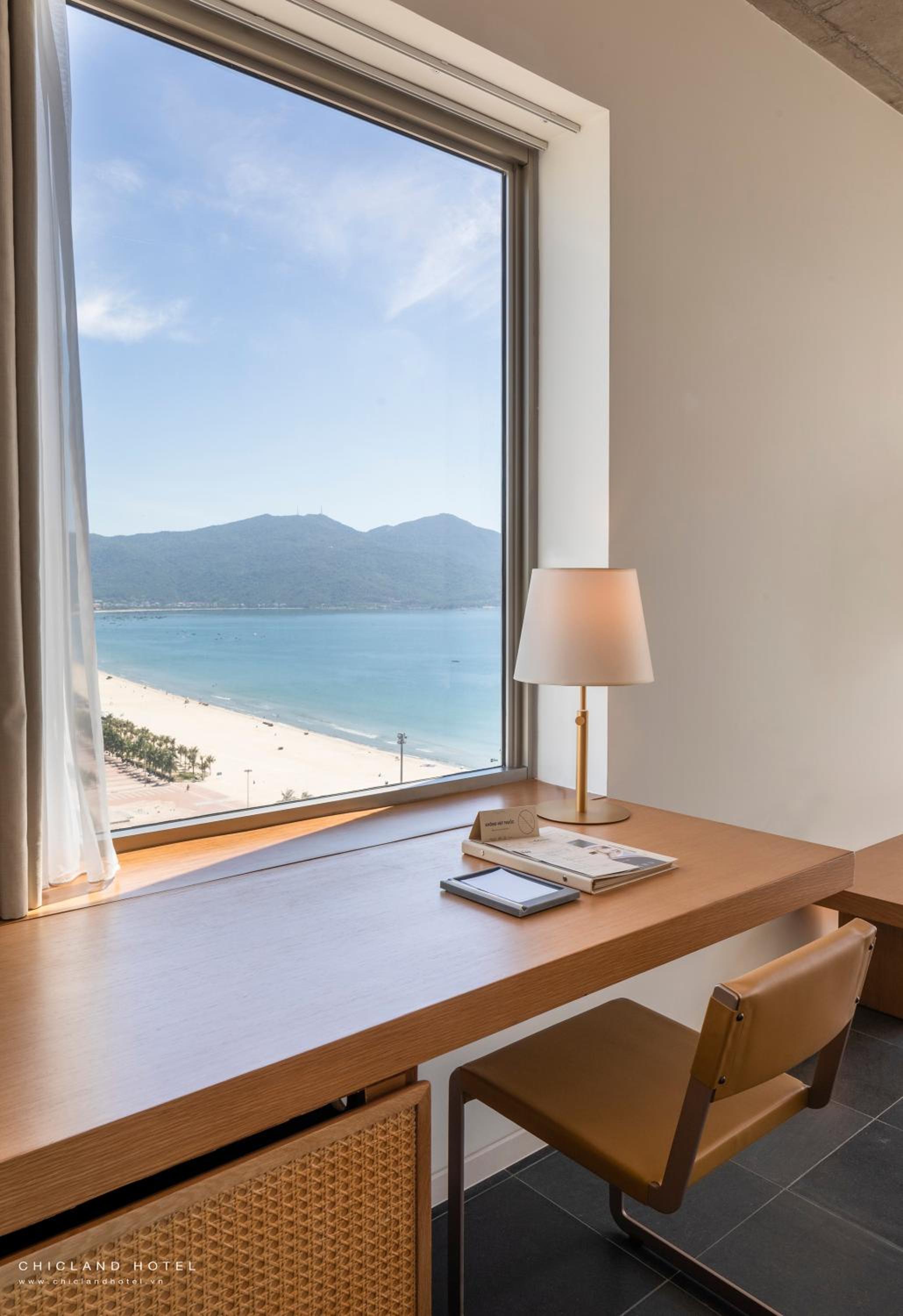 Deluxe Double Room with Balcony and Sea View