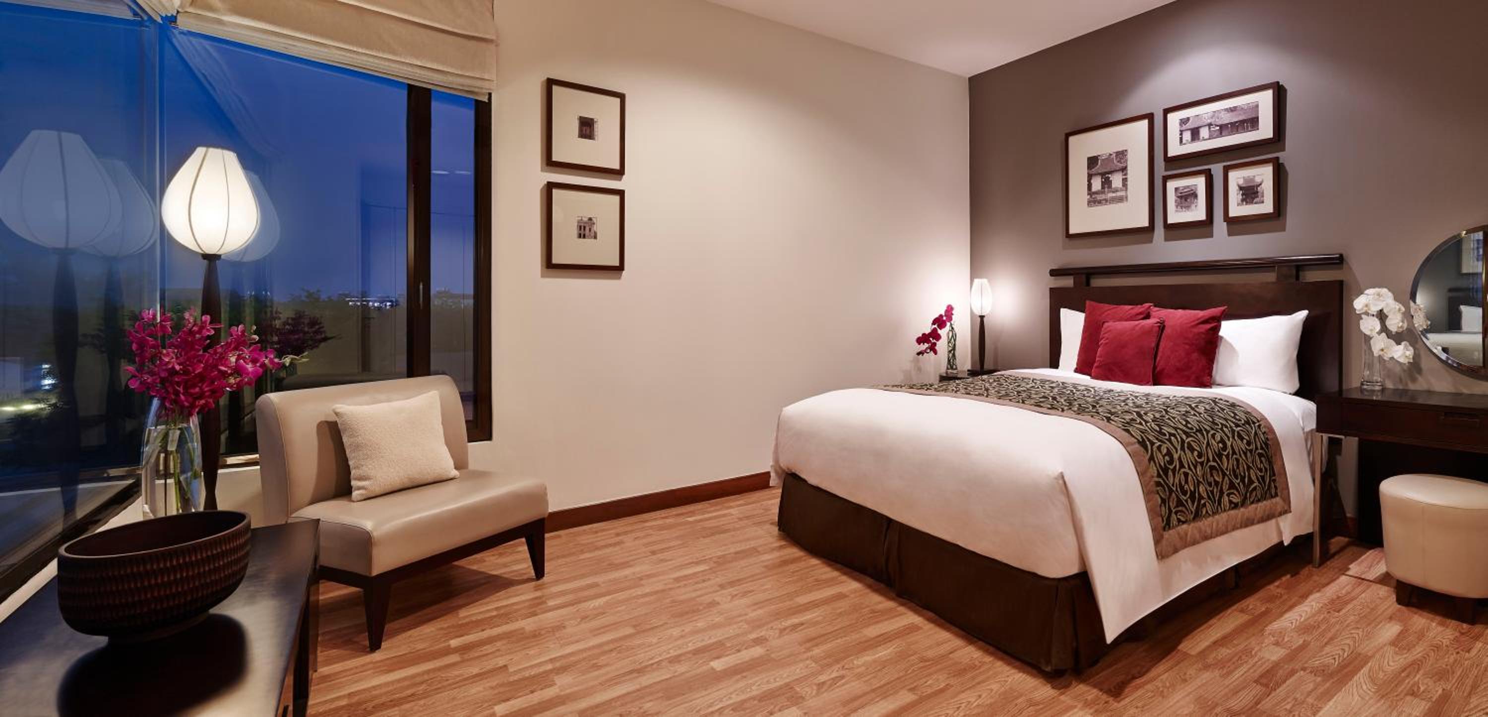 One-Bedroom Premier Serviced Suite