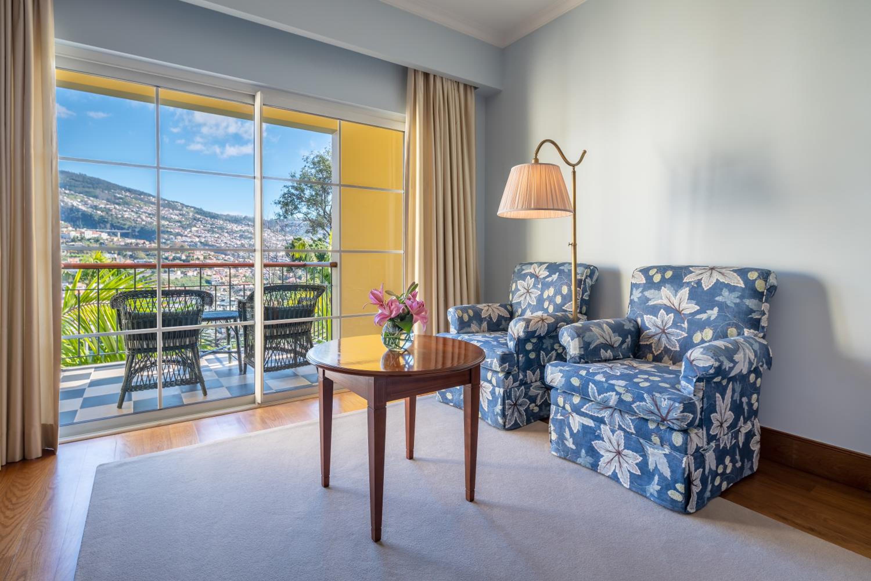 Botanical Premium Suite