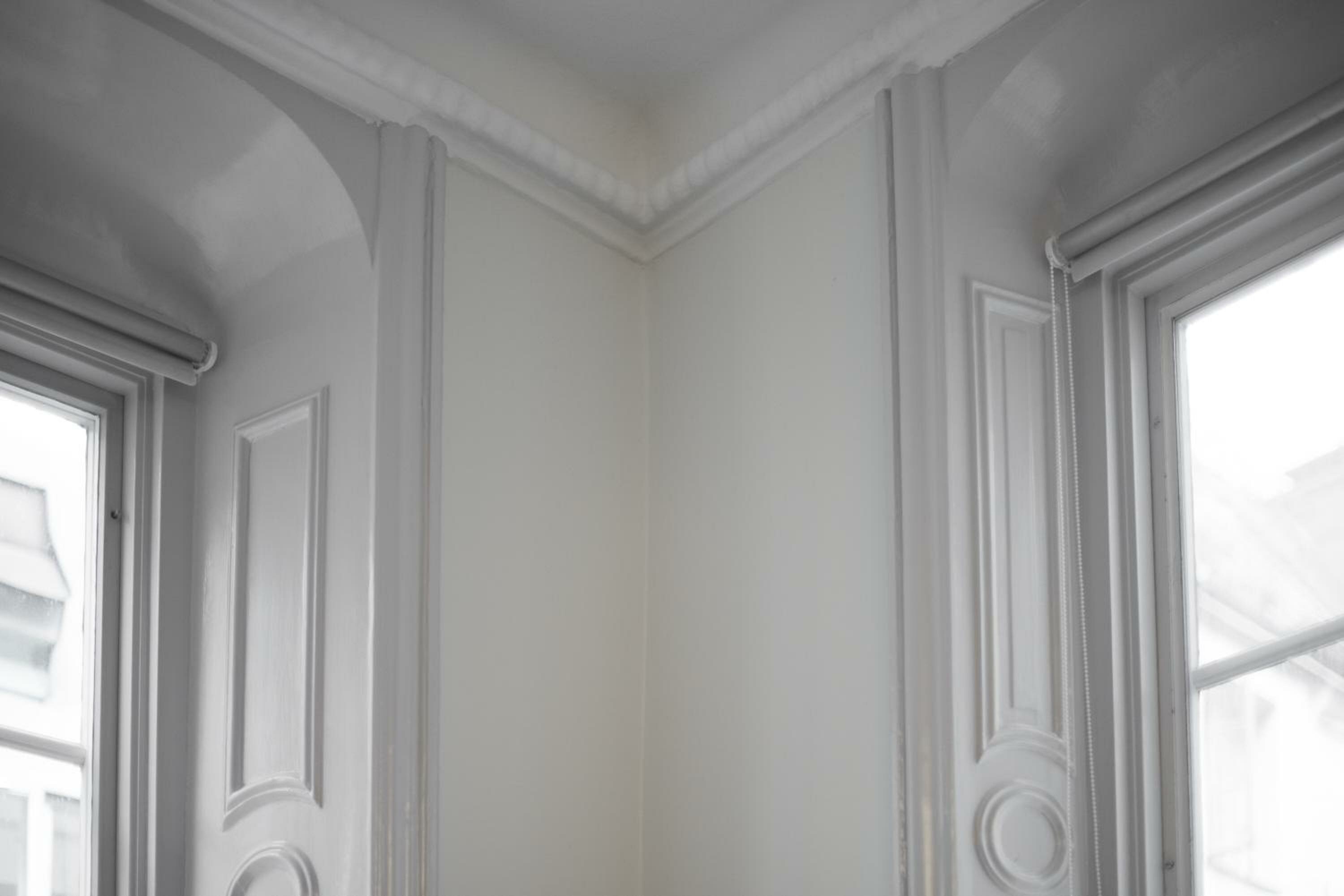 Single Room with Shared Bathroom