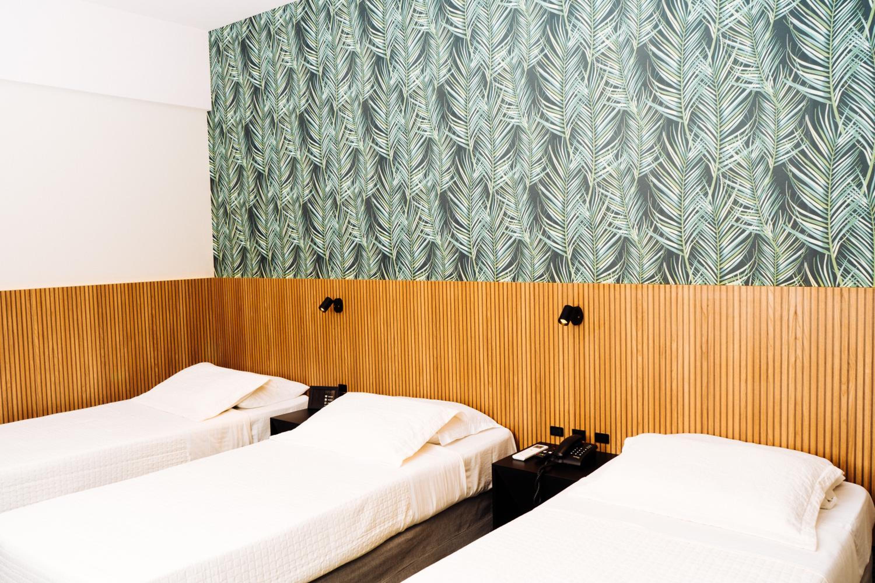 Standard Family Suite