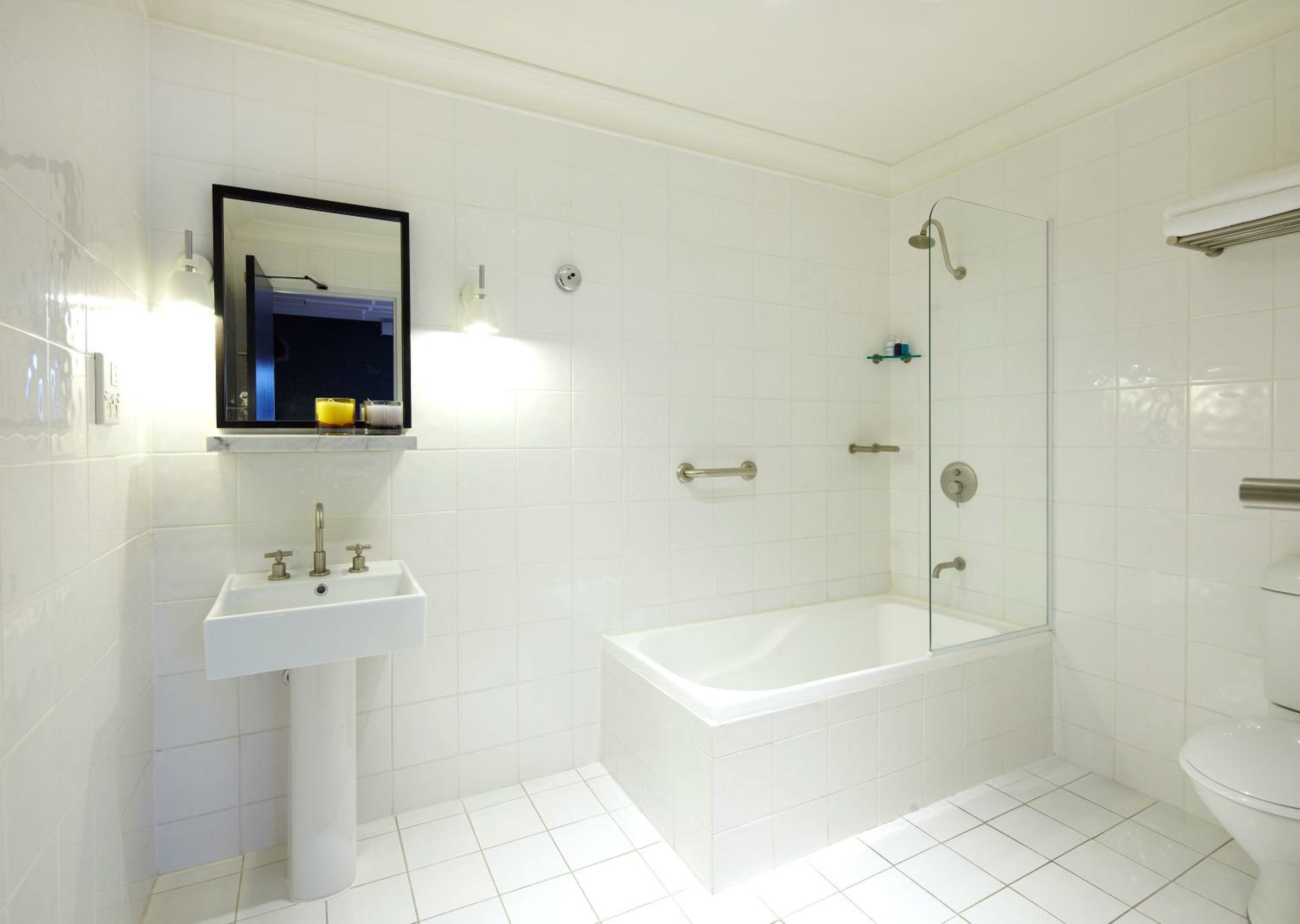 Studio King Suite