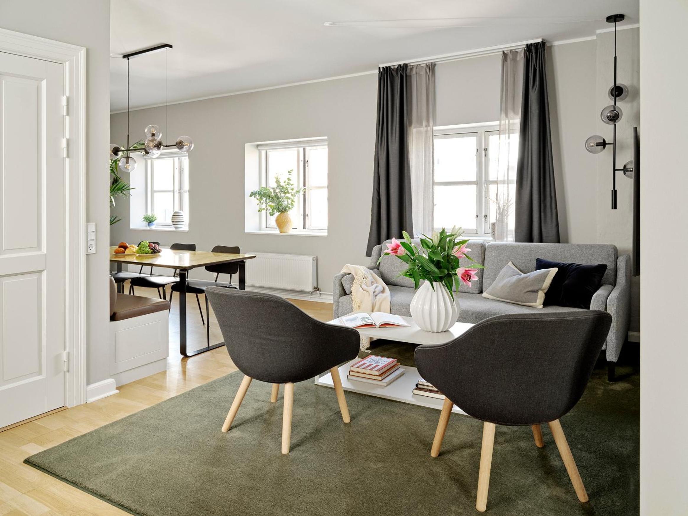 Two-Bedroom Apartment with Elevator