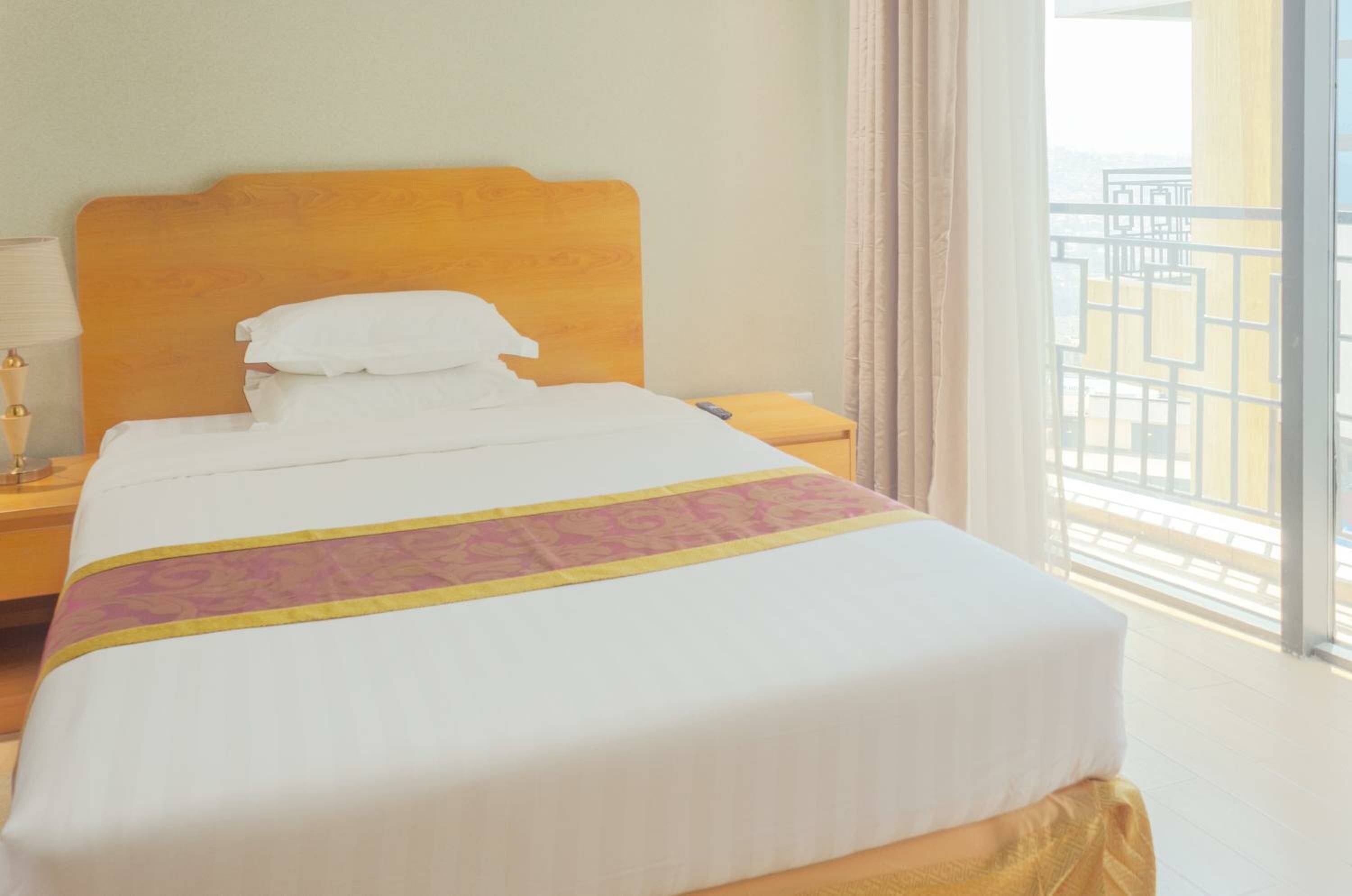 Apartment With Mountain View