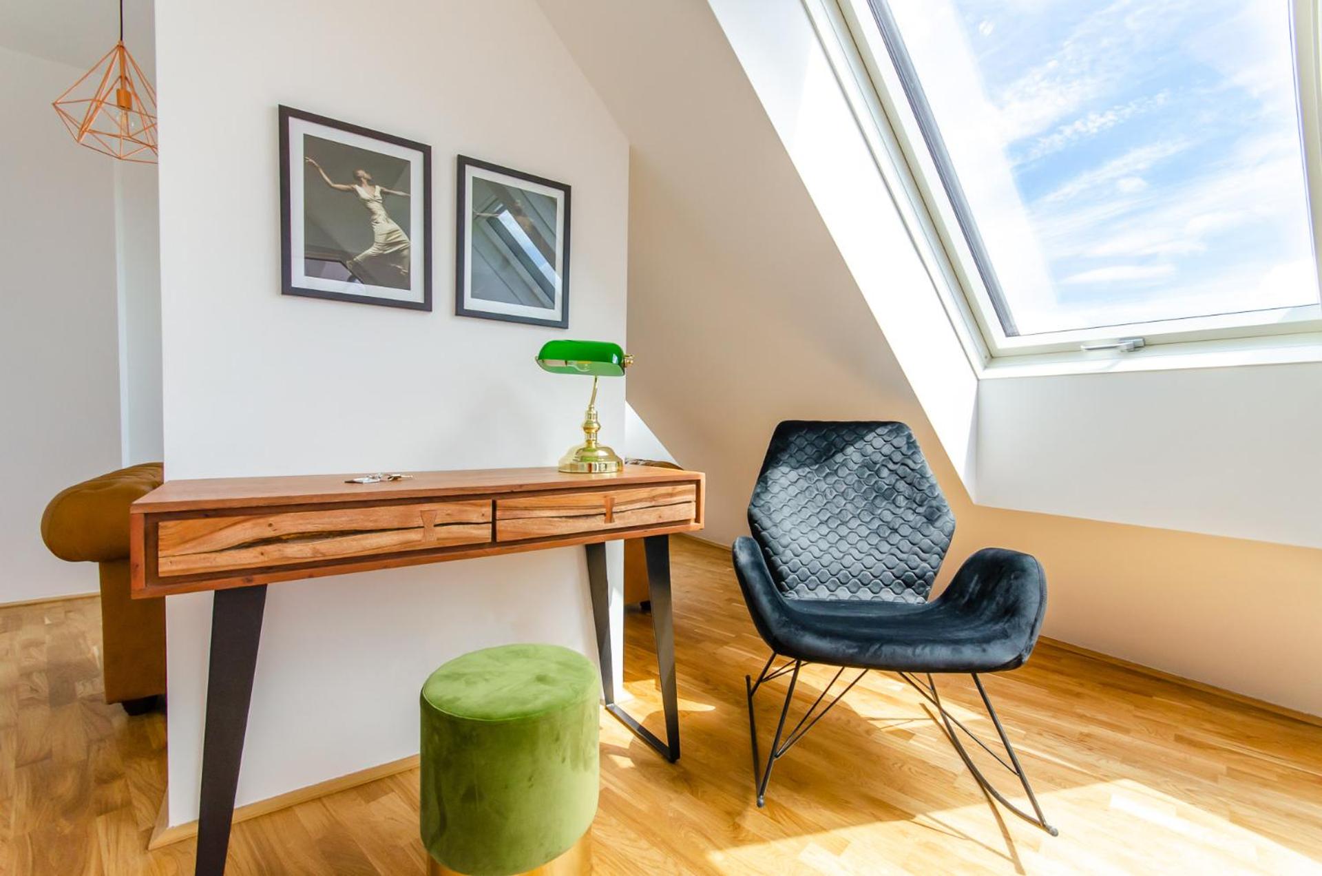 Penthouse Apartment with Terrace 