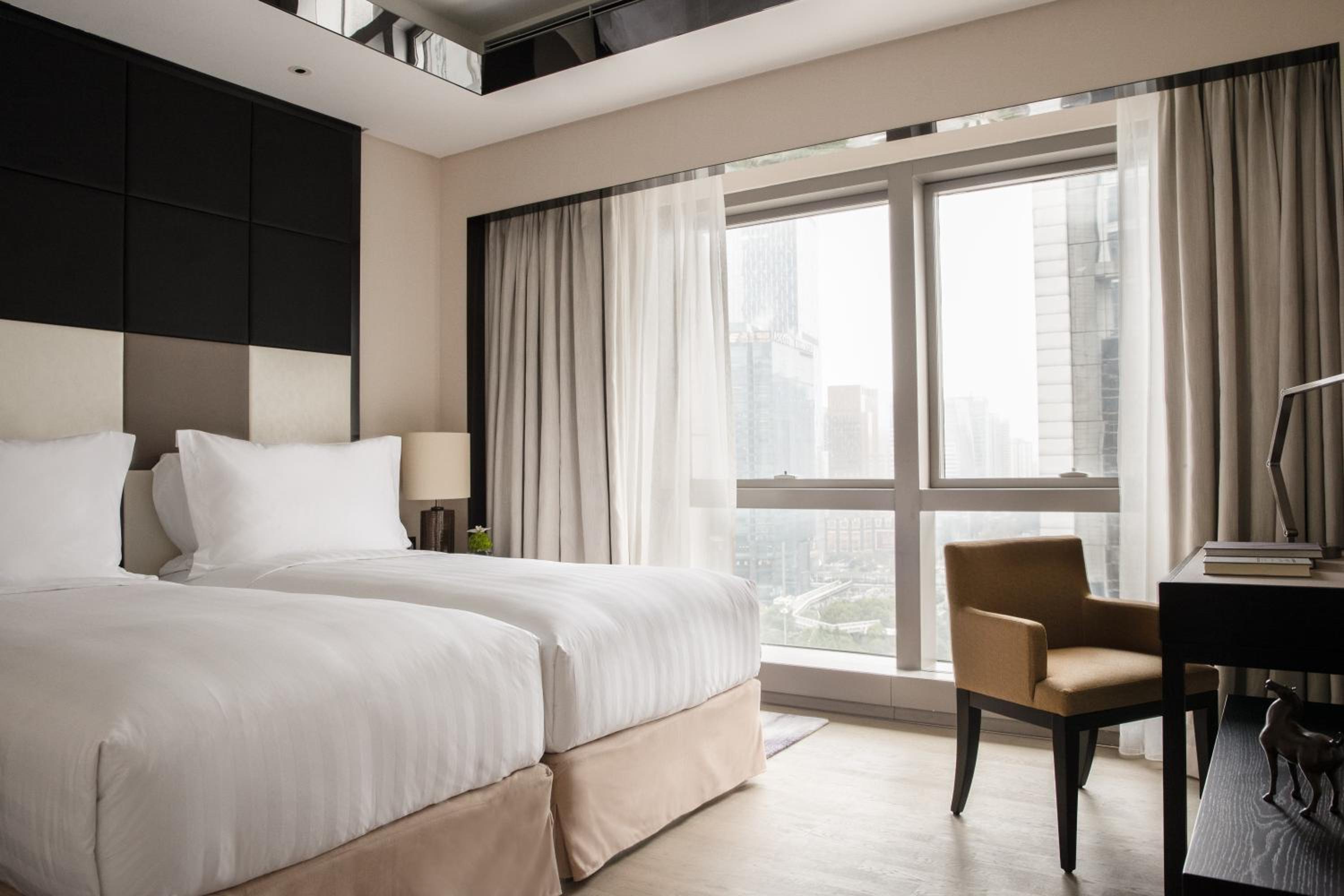 Two Bedroom Deluxe Residence Contemporary