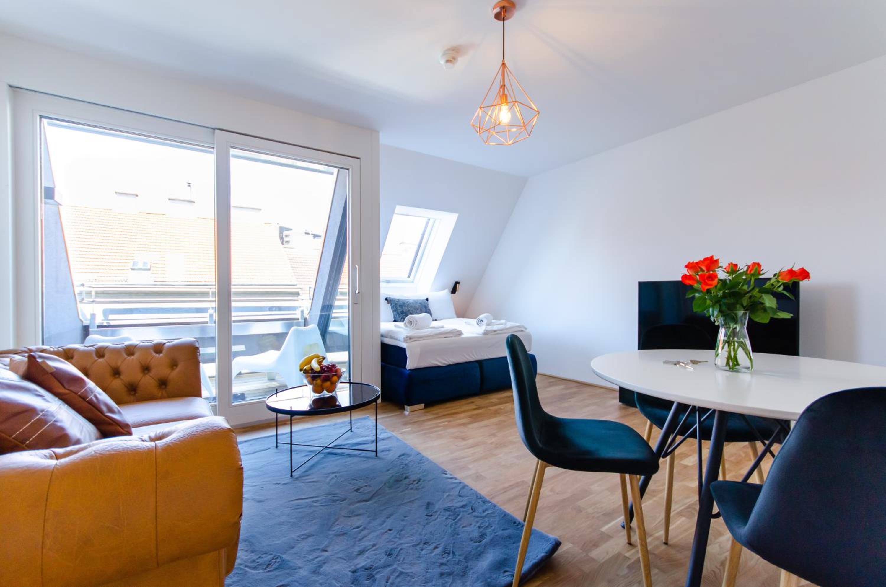 Deluxe One-Bedroom Apartment with Terrace