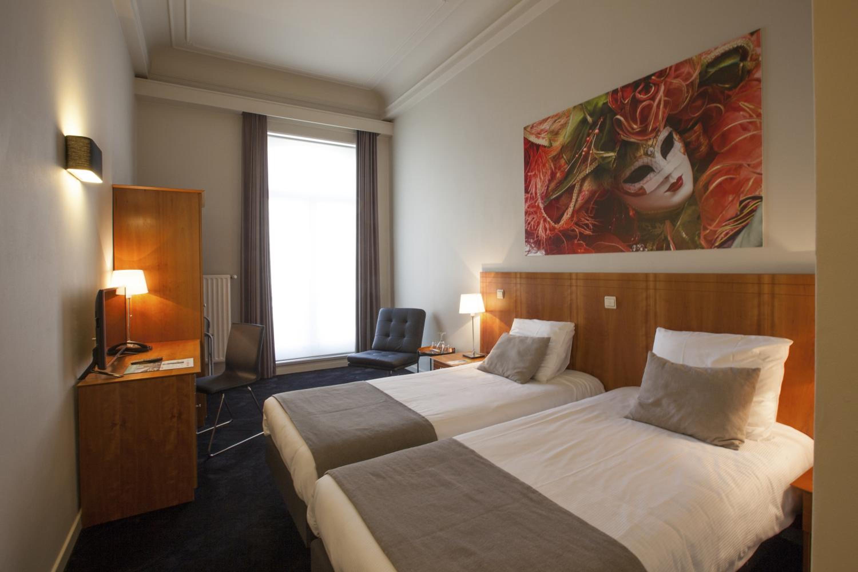 Standard Double or Twin Room with Bath