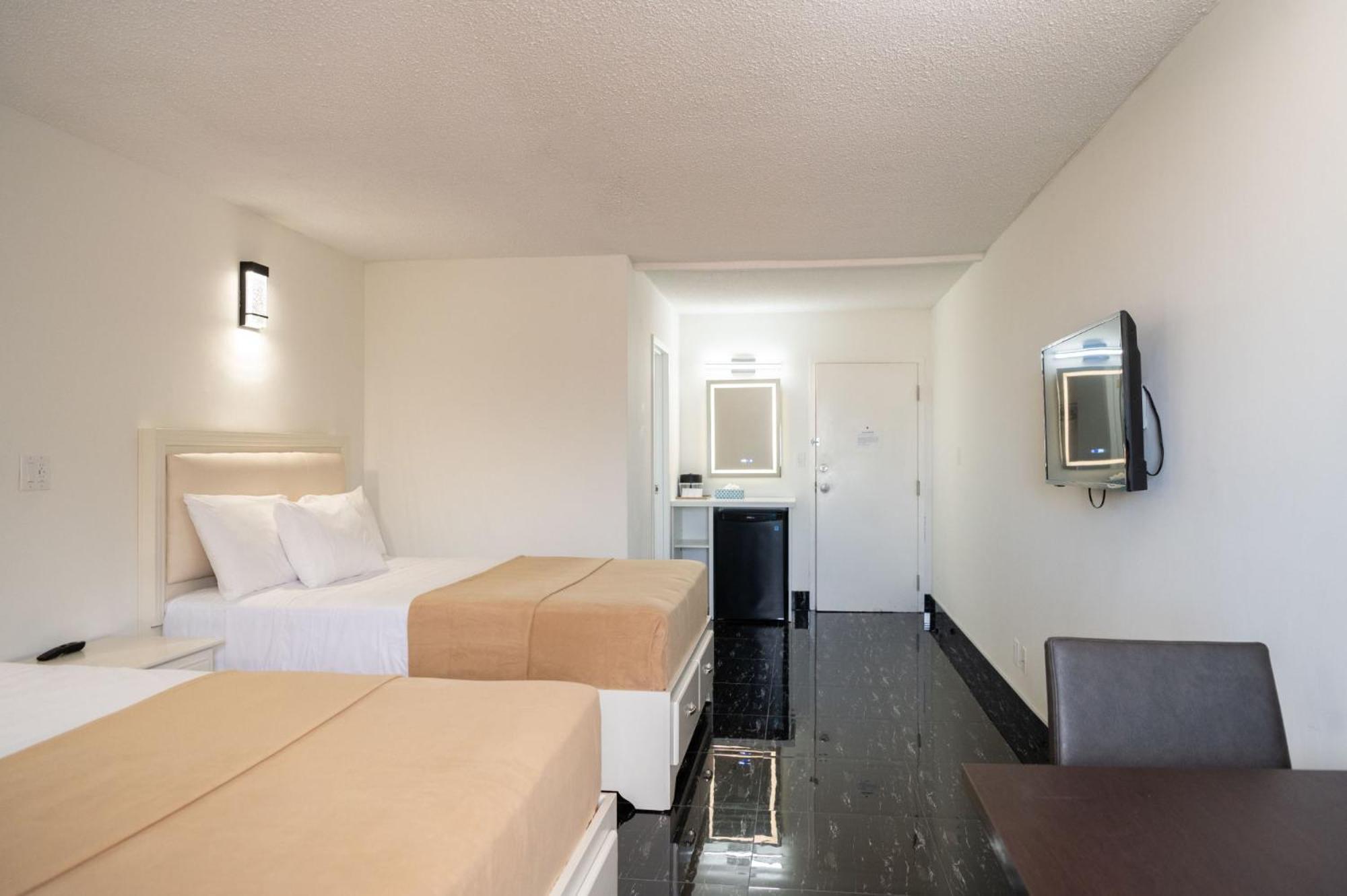 Superior Queen Room with Two Queen Beds - Newly Renovated