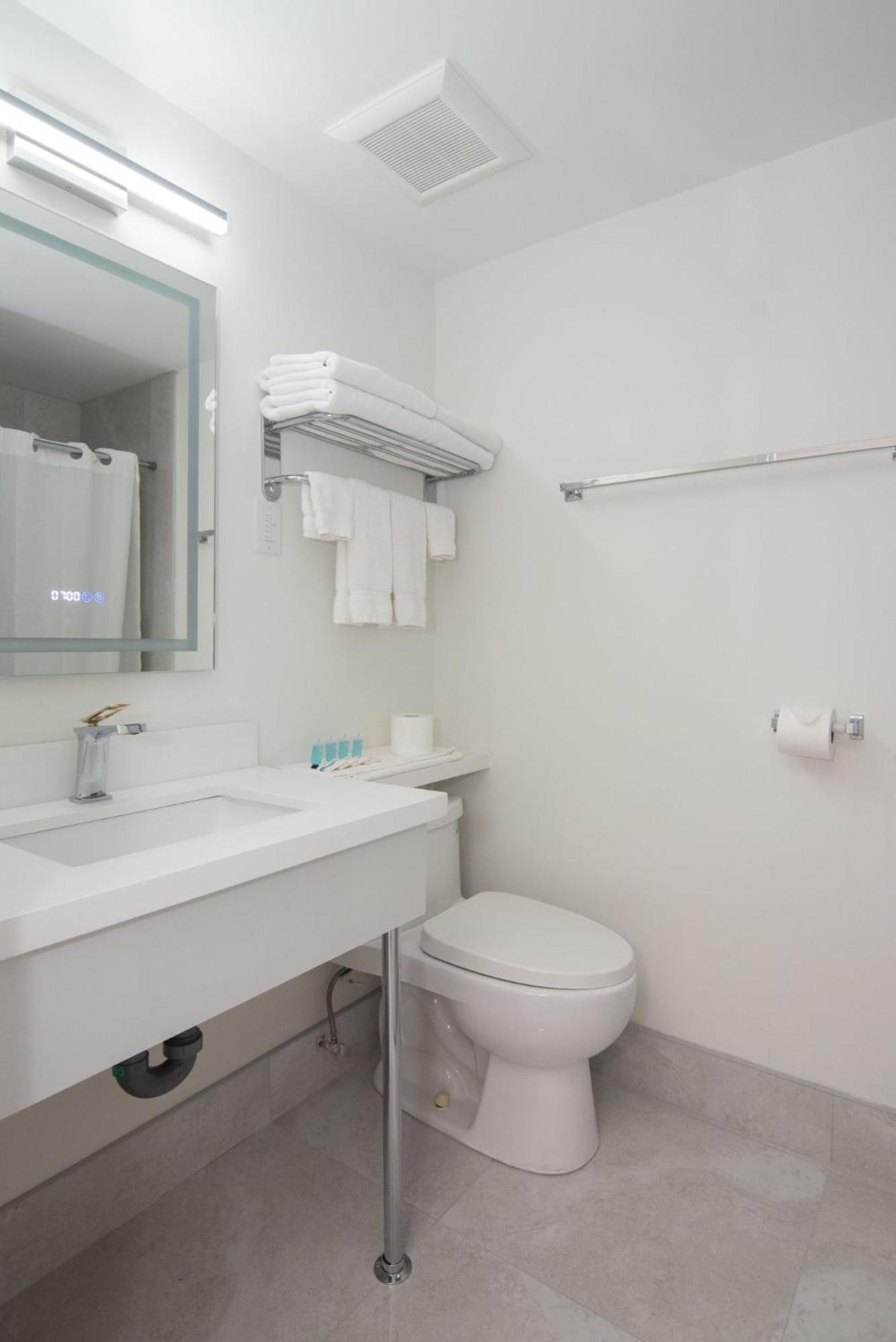 Superior Queen Room with Two Queen Beds - Newly Renovated