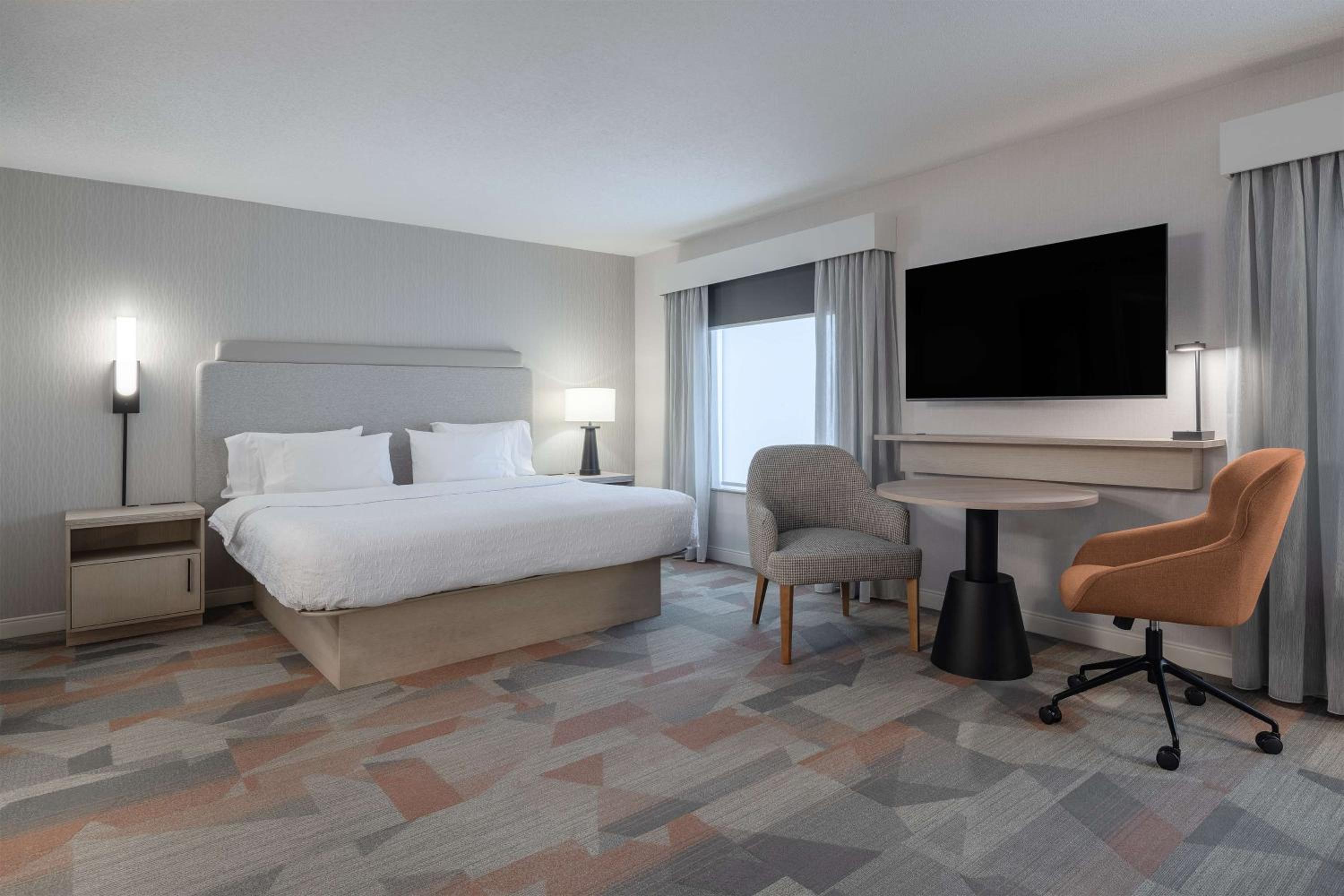 King Studio Suite - Non-Smoking