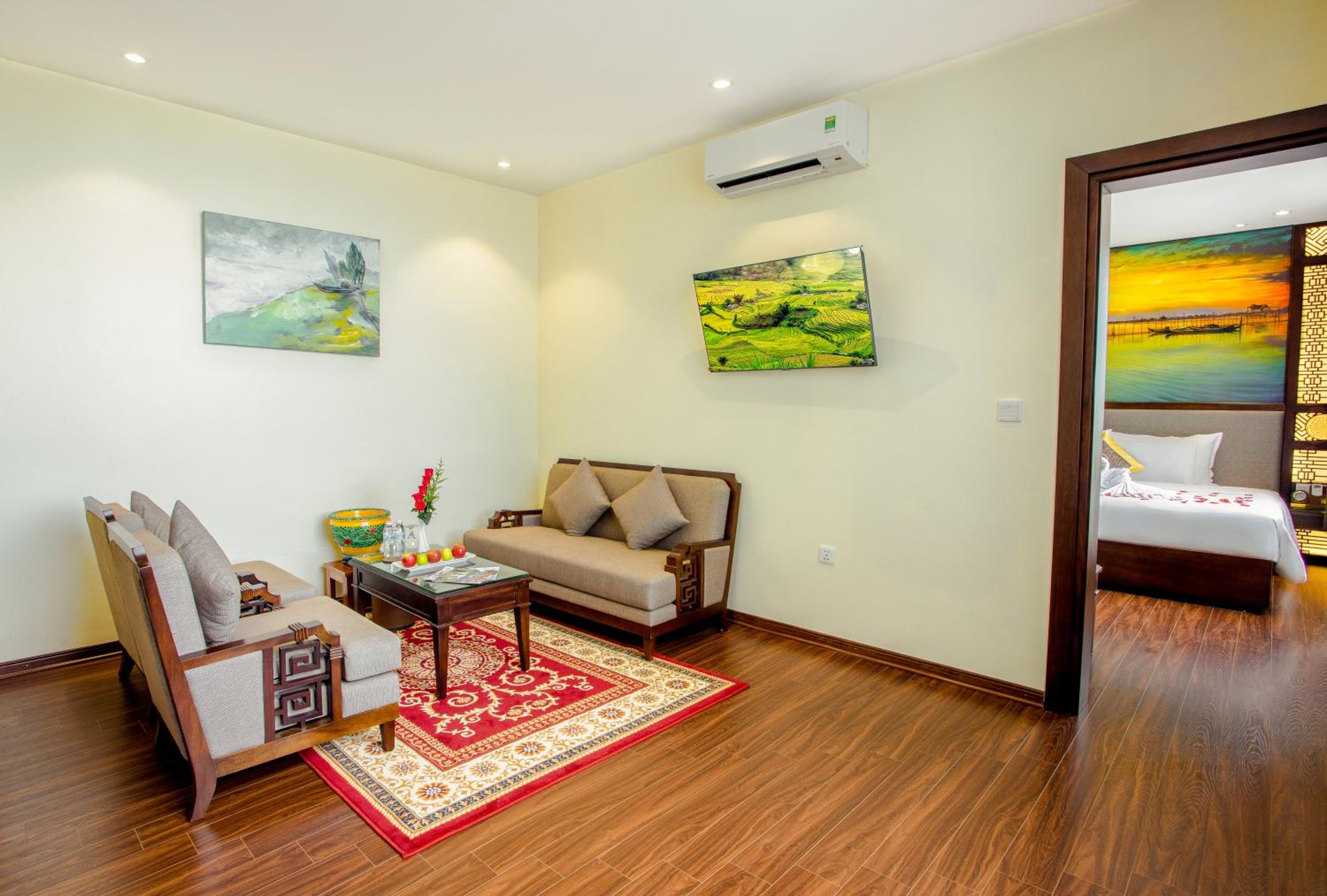 Club Executive Suite