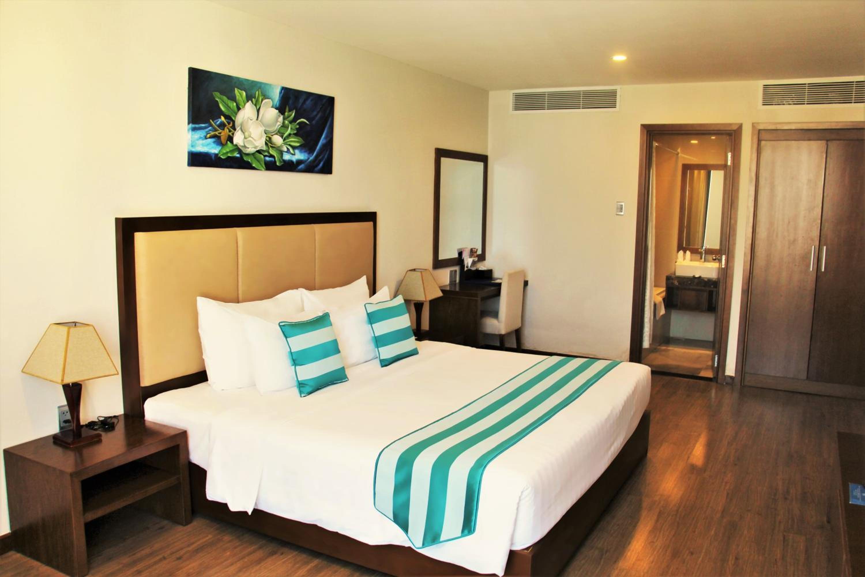 Junior Suite with Sea View - One Bedroom