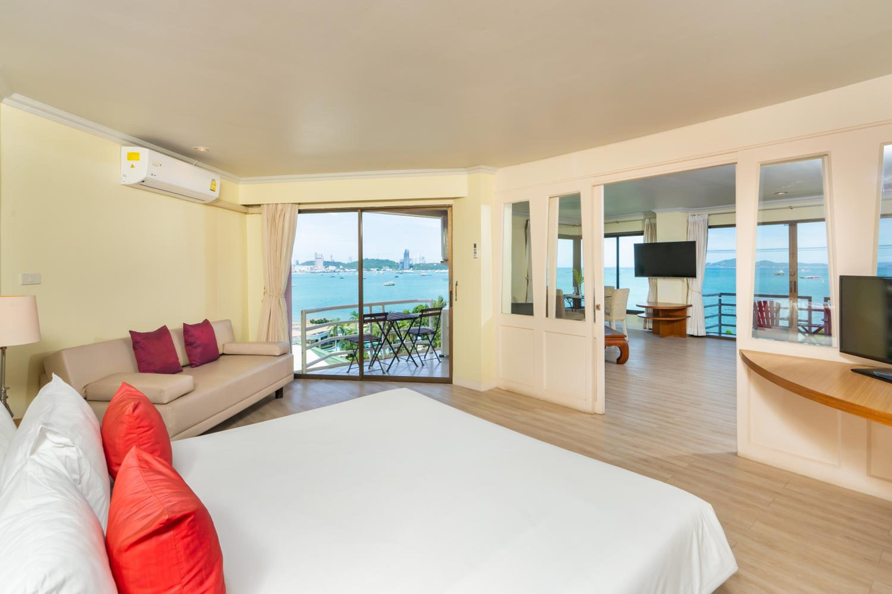 Suite with Sea View