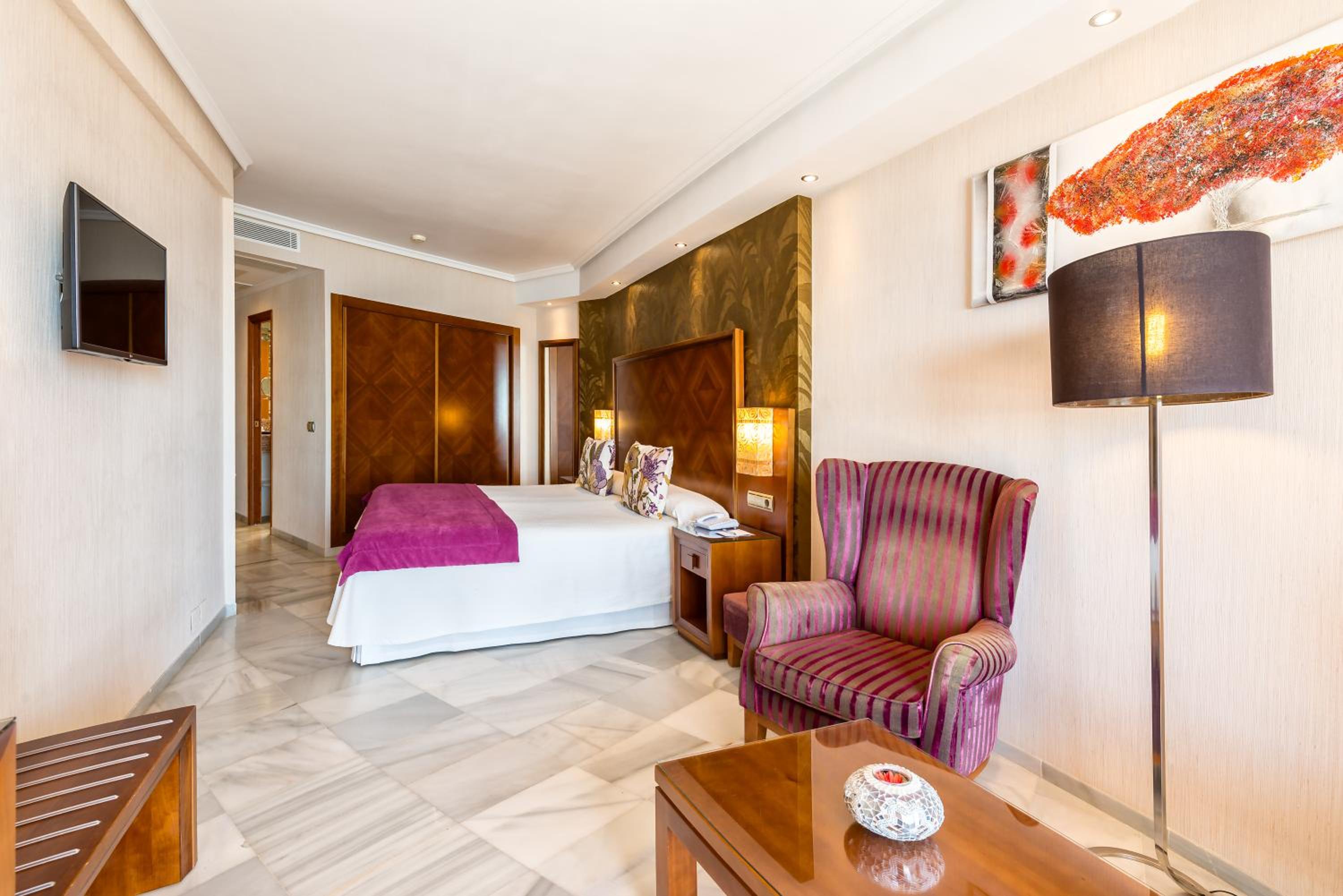 Family Junior Suite with Sea View and Balcony (2 Adults + 2 Children)