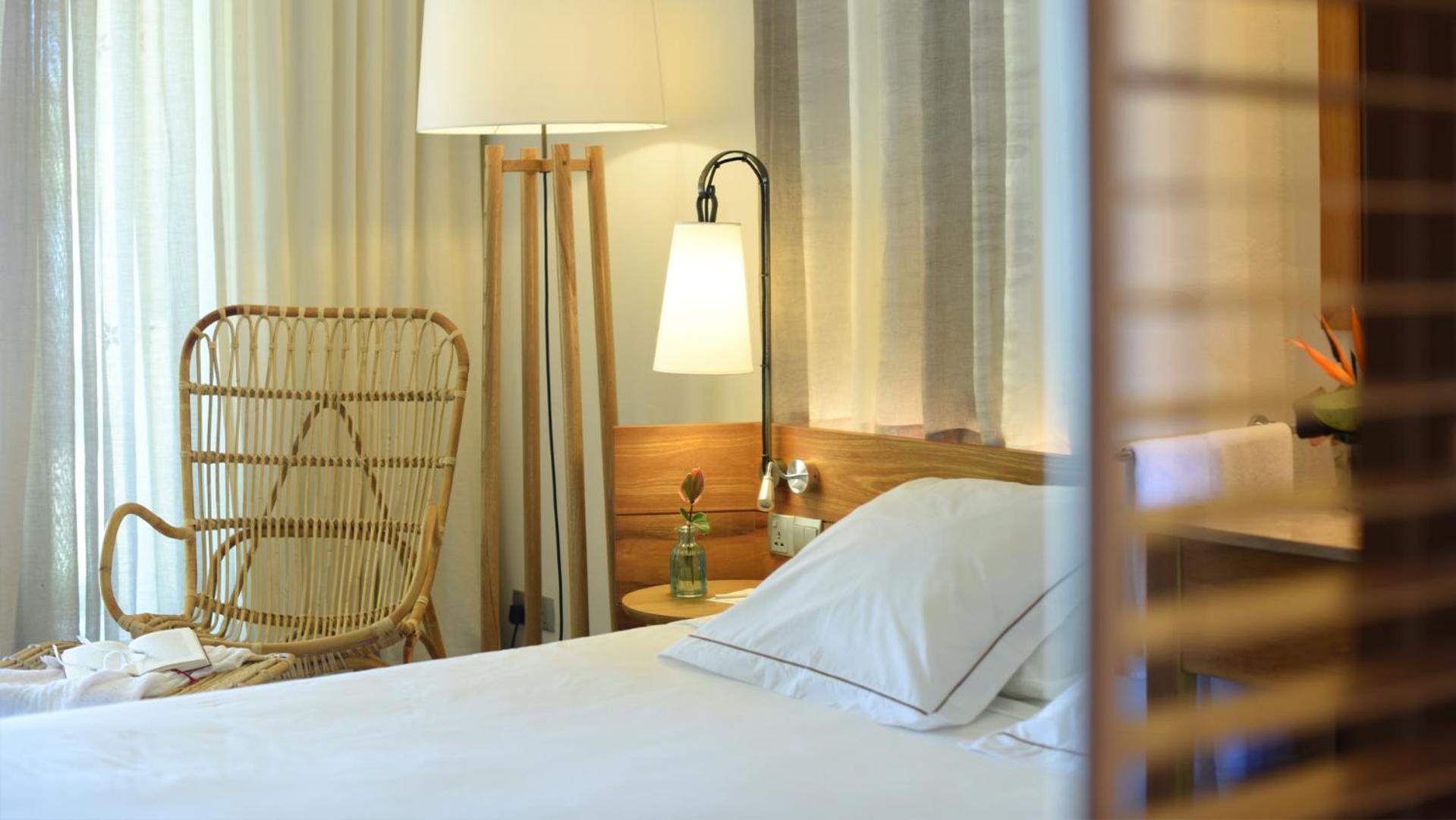 Superior Seaview Room