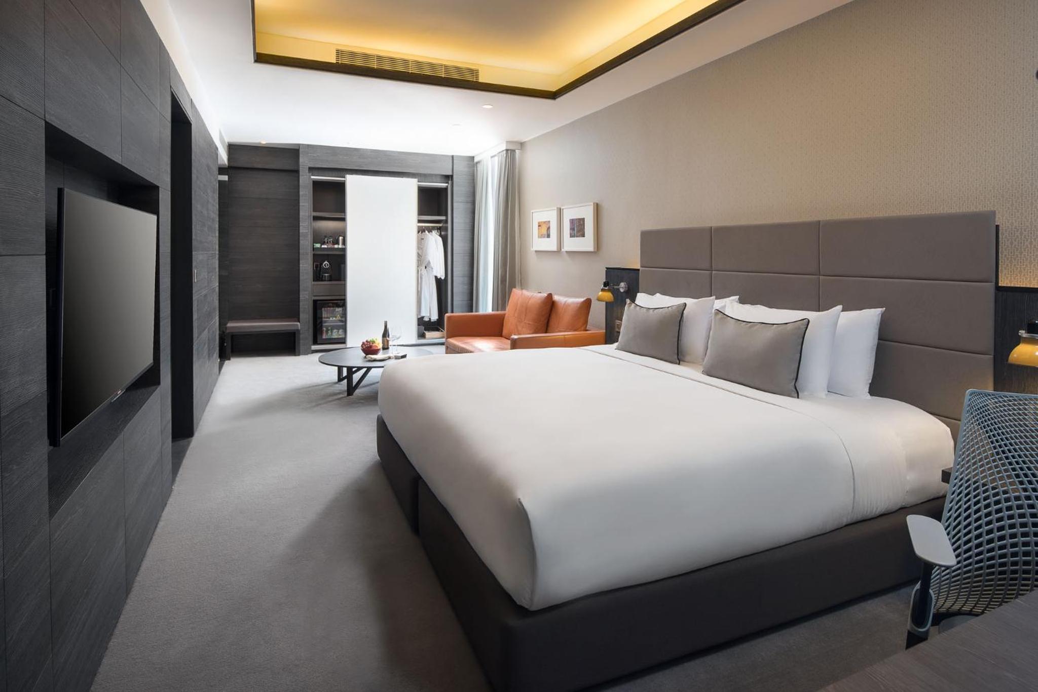 Premier Room