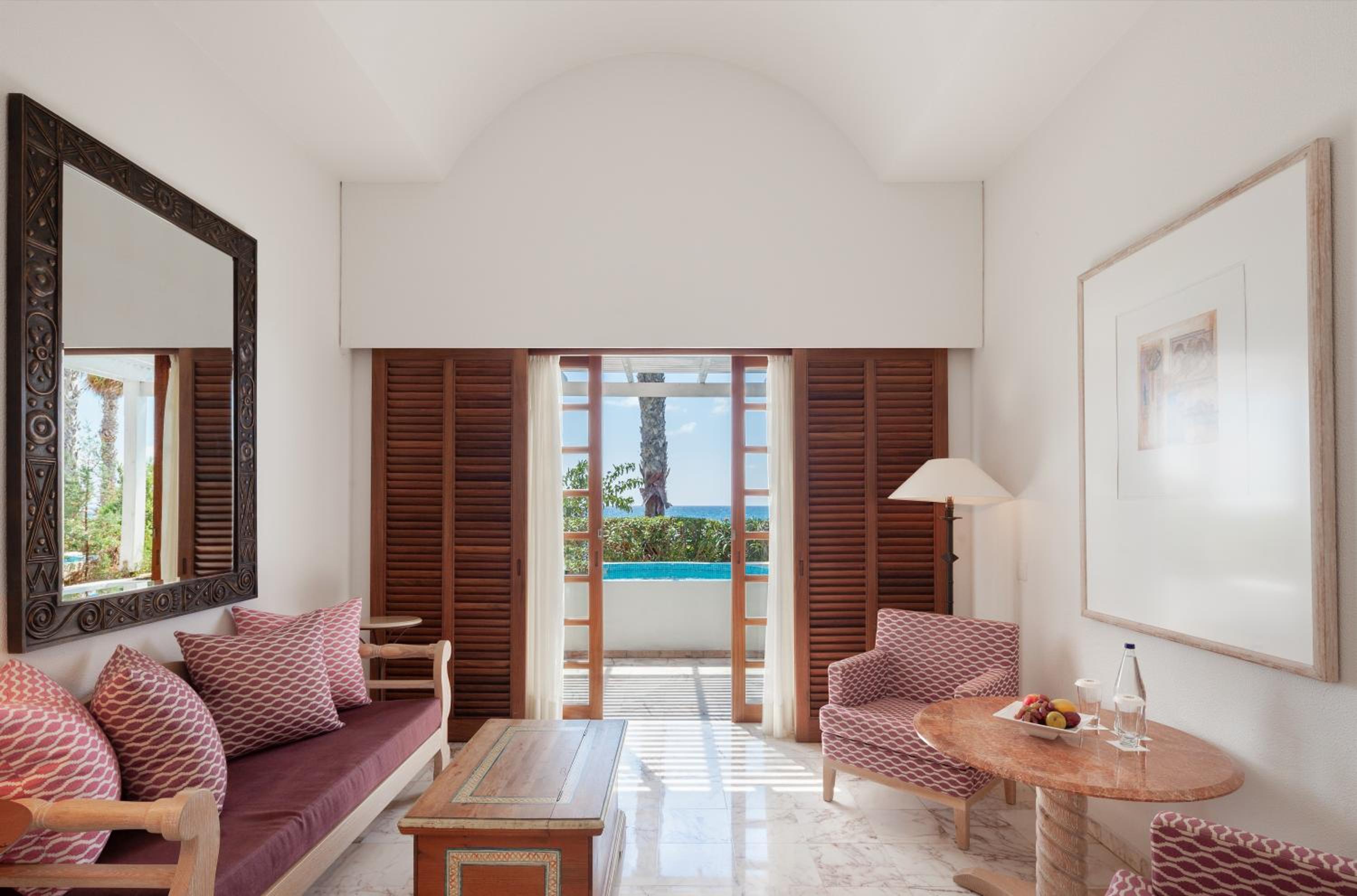 Garden Studio with Whirlpool