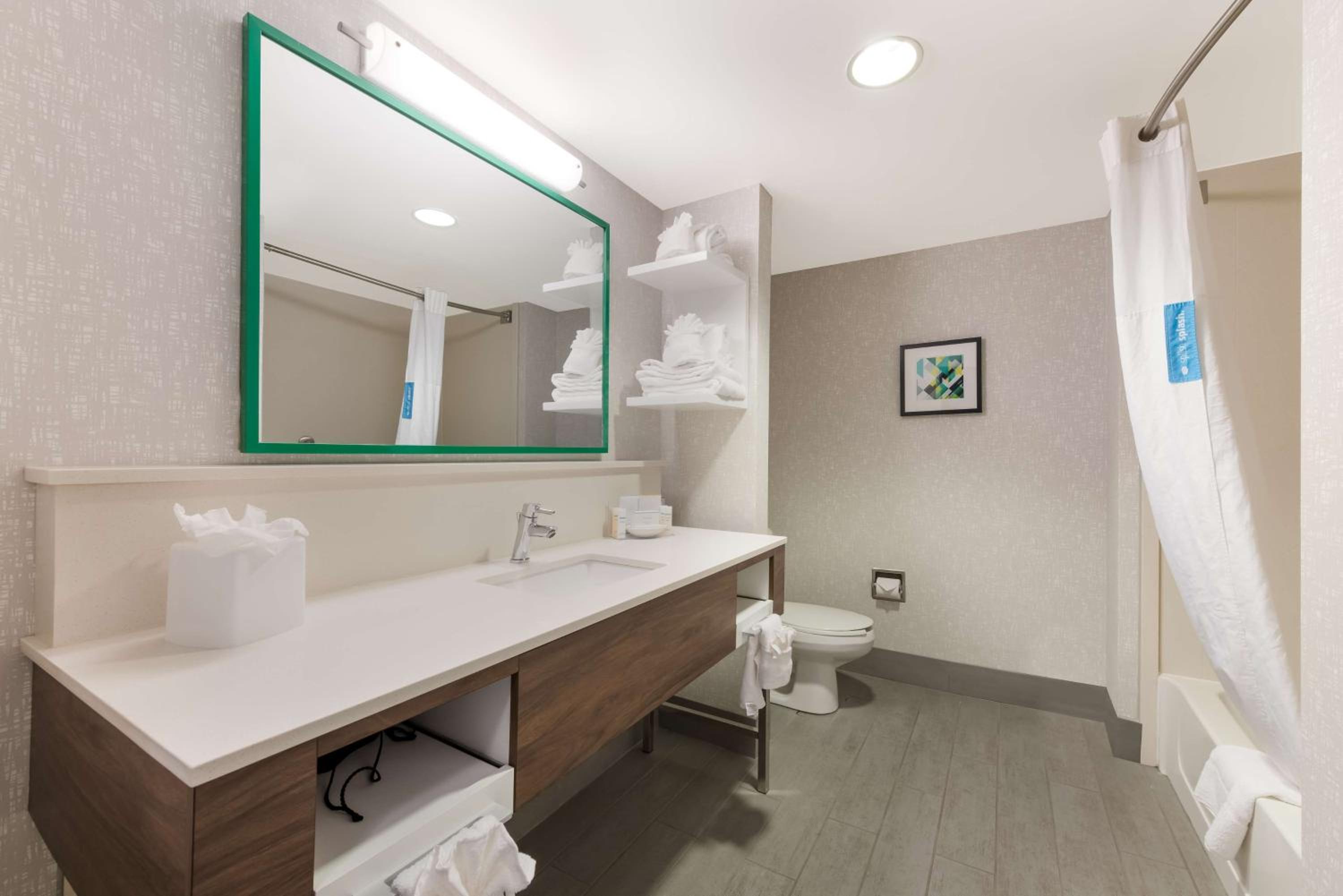 King Room with Sofa Bed and Study - Non-Smoking