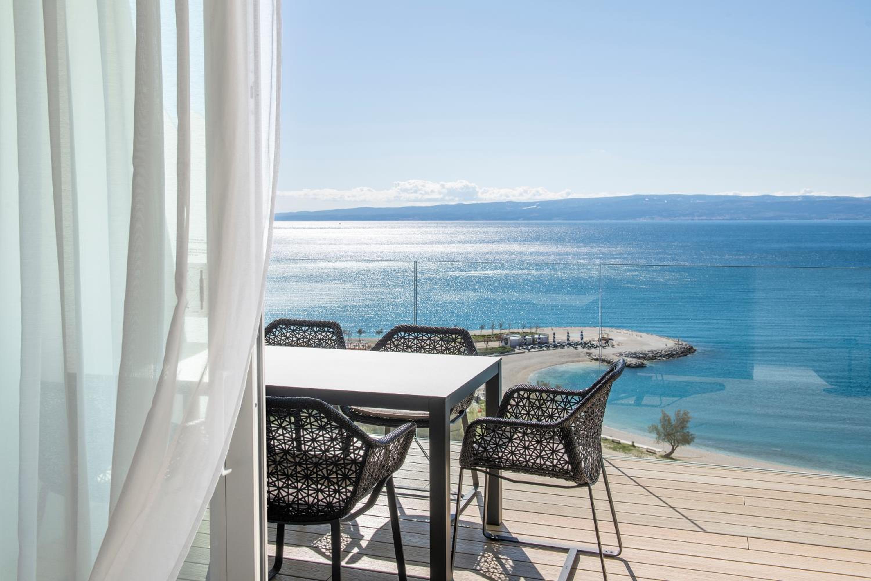 Premium Suite with Sea View and Terrace