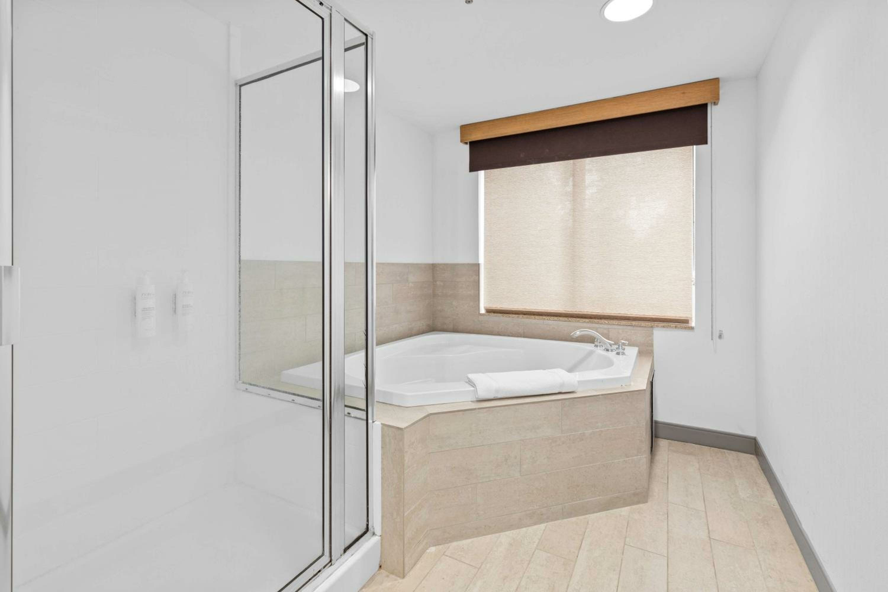 King Suite with Spa Bath