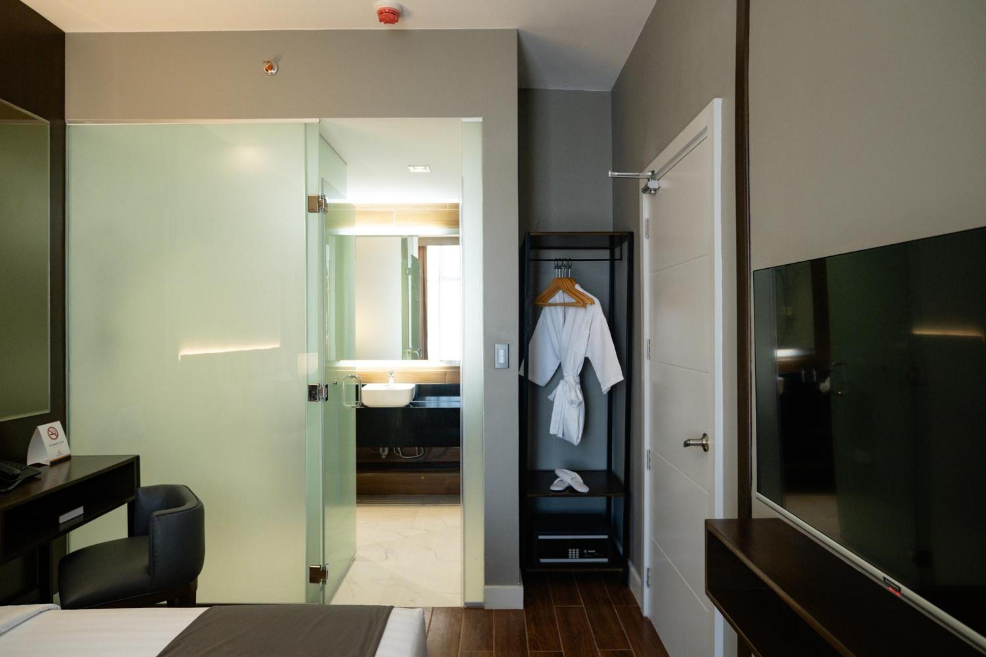 One-Bedroom Suite