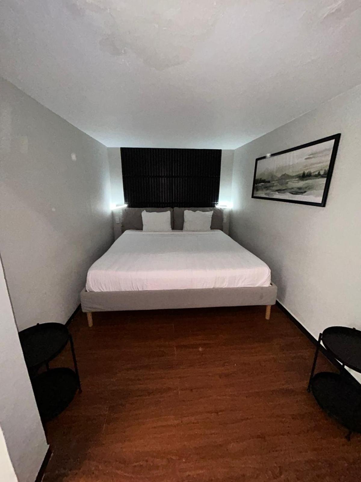 Superior King Suite