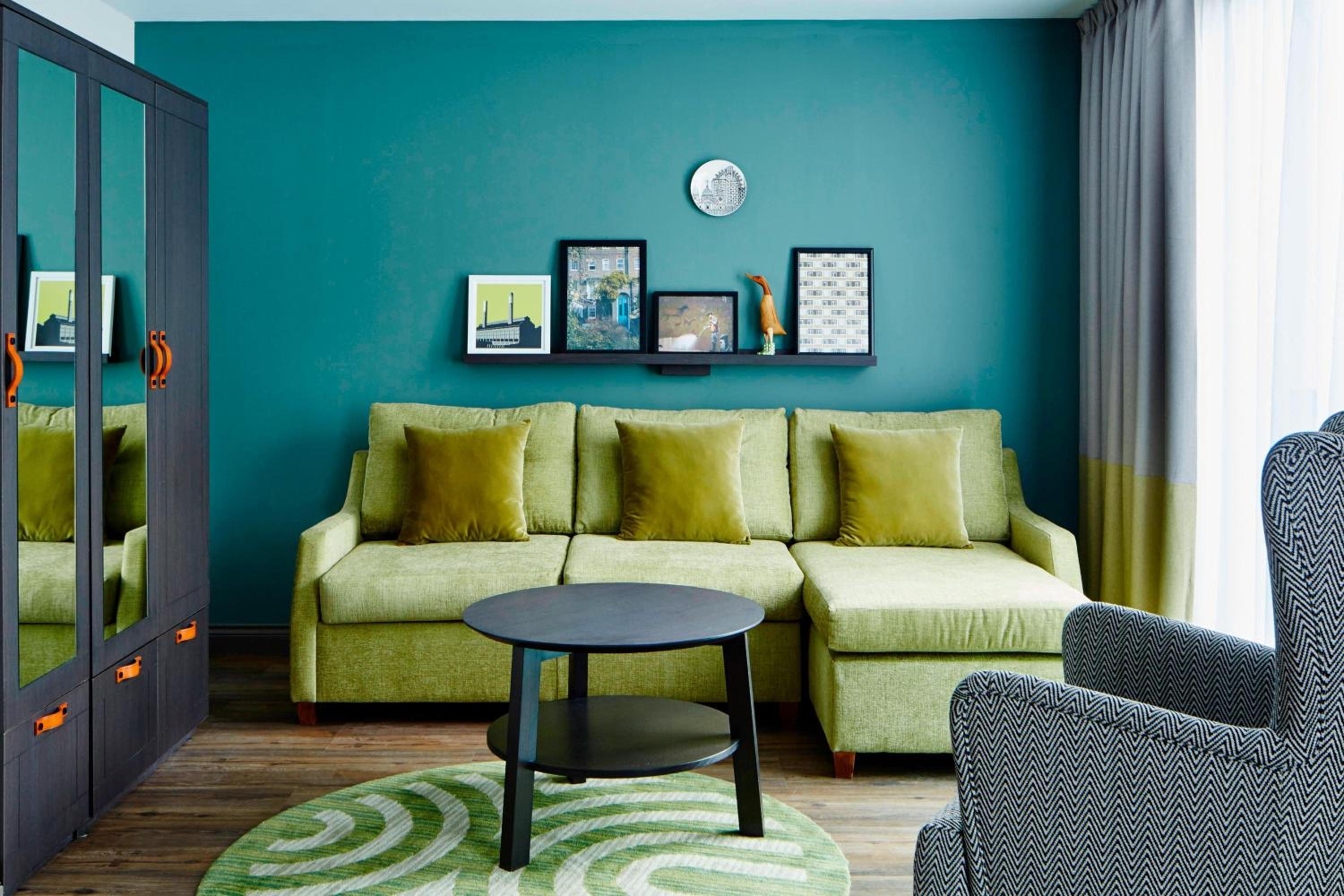 Deluxe Studio Suite