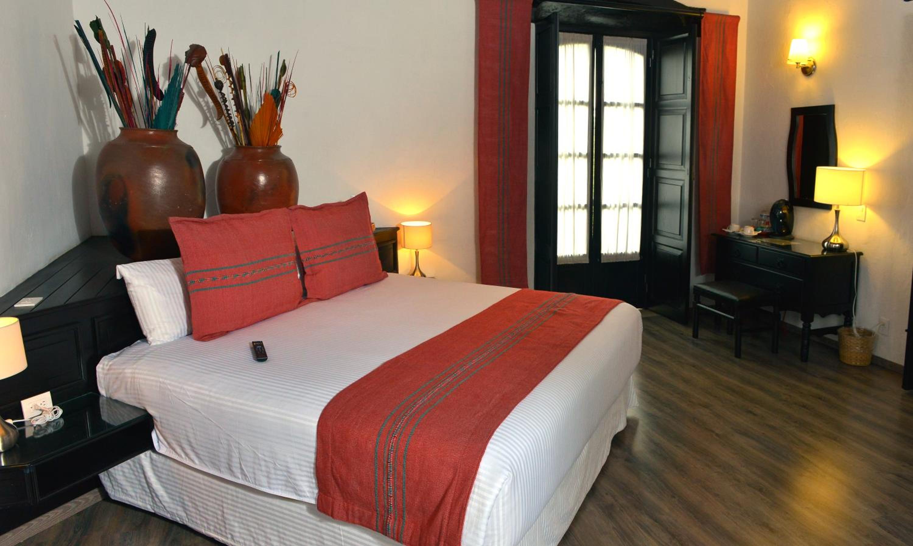 Junior King Suite