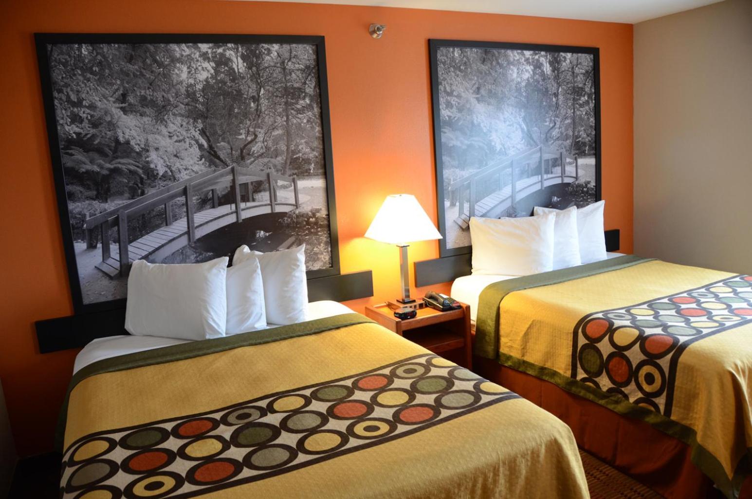 Studio Suite with Two Queen Beds - Non-Smoking