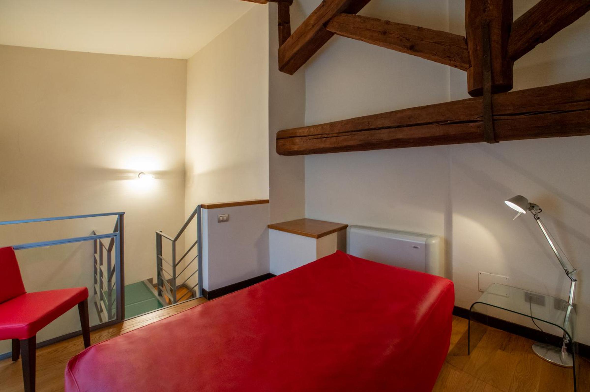 Suite - Annex