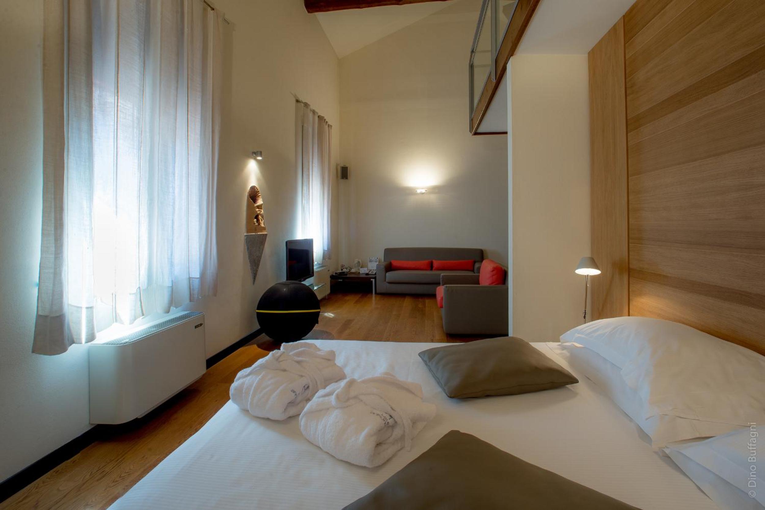 Suite - Annex