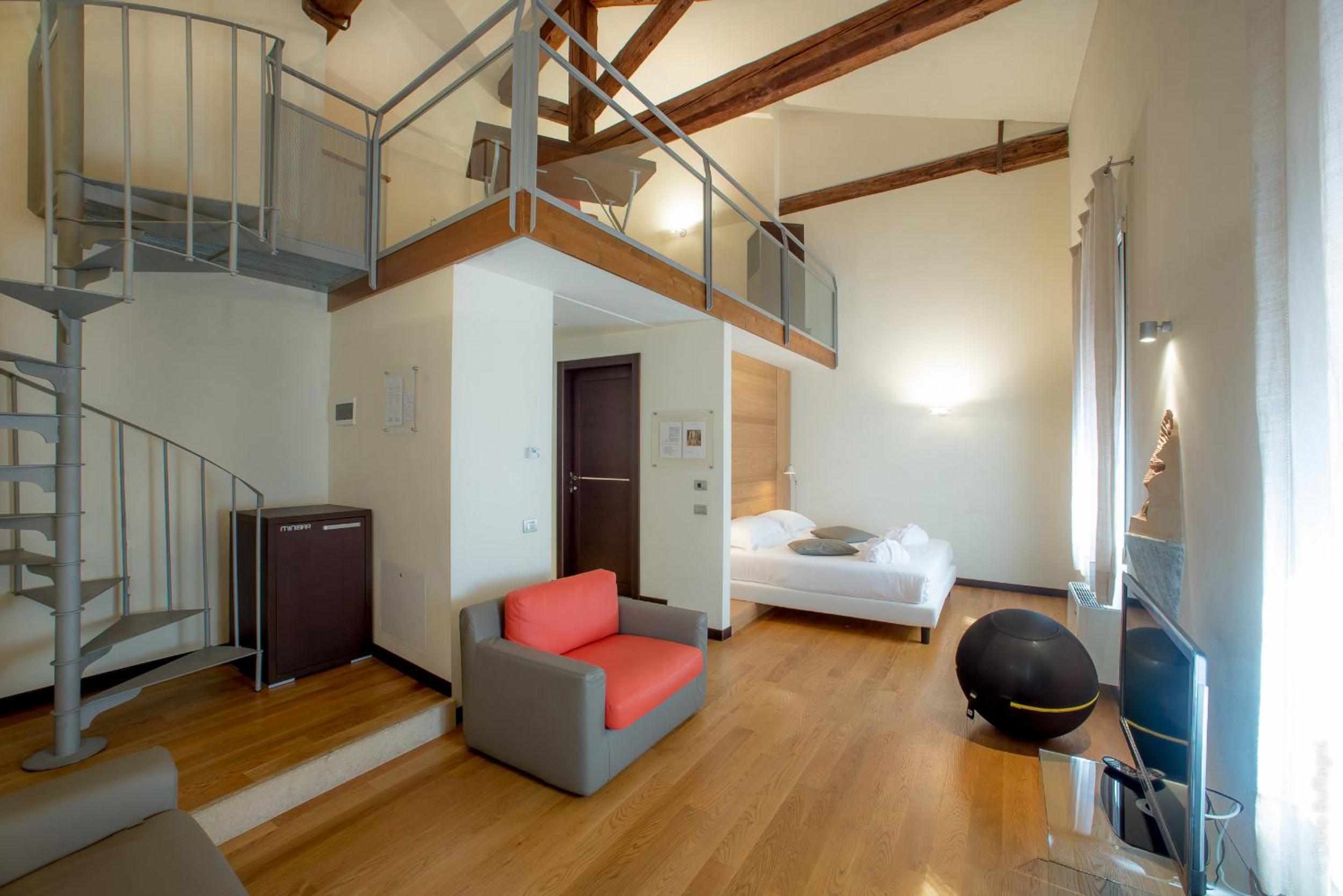 Suite - Annex