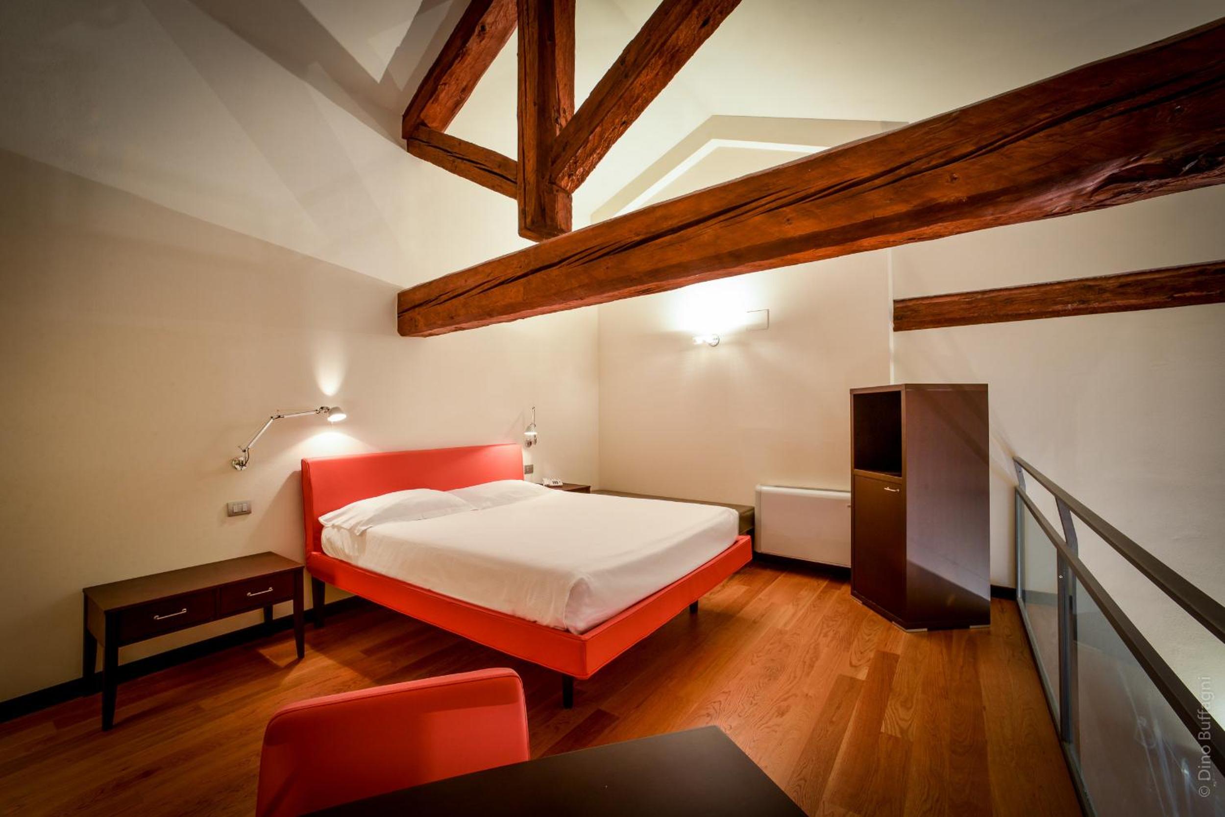 Suite - Annex
