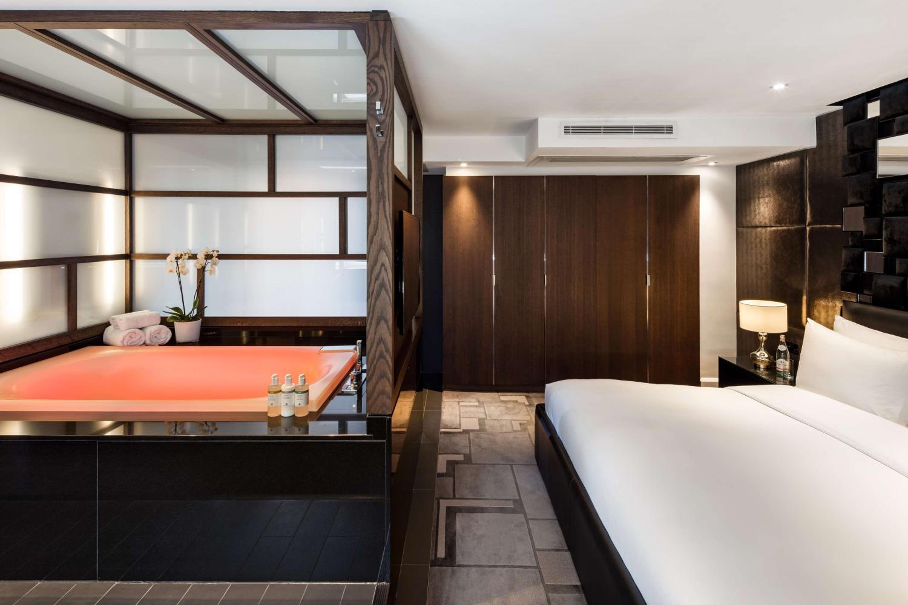 One-Bedroom Suite with Terrace