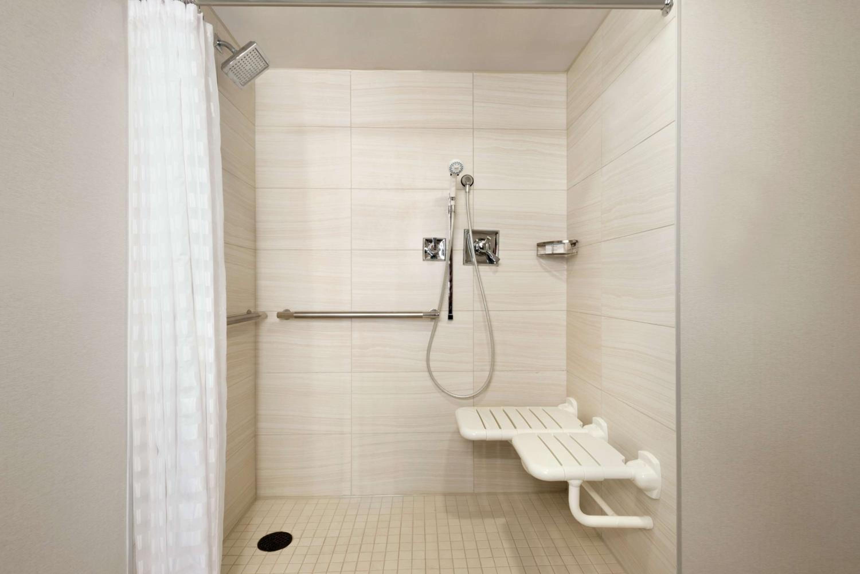 King Suite with Roll-In Shower - Disability Access
