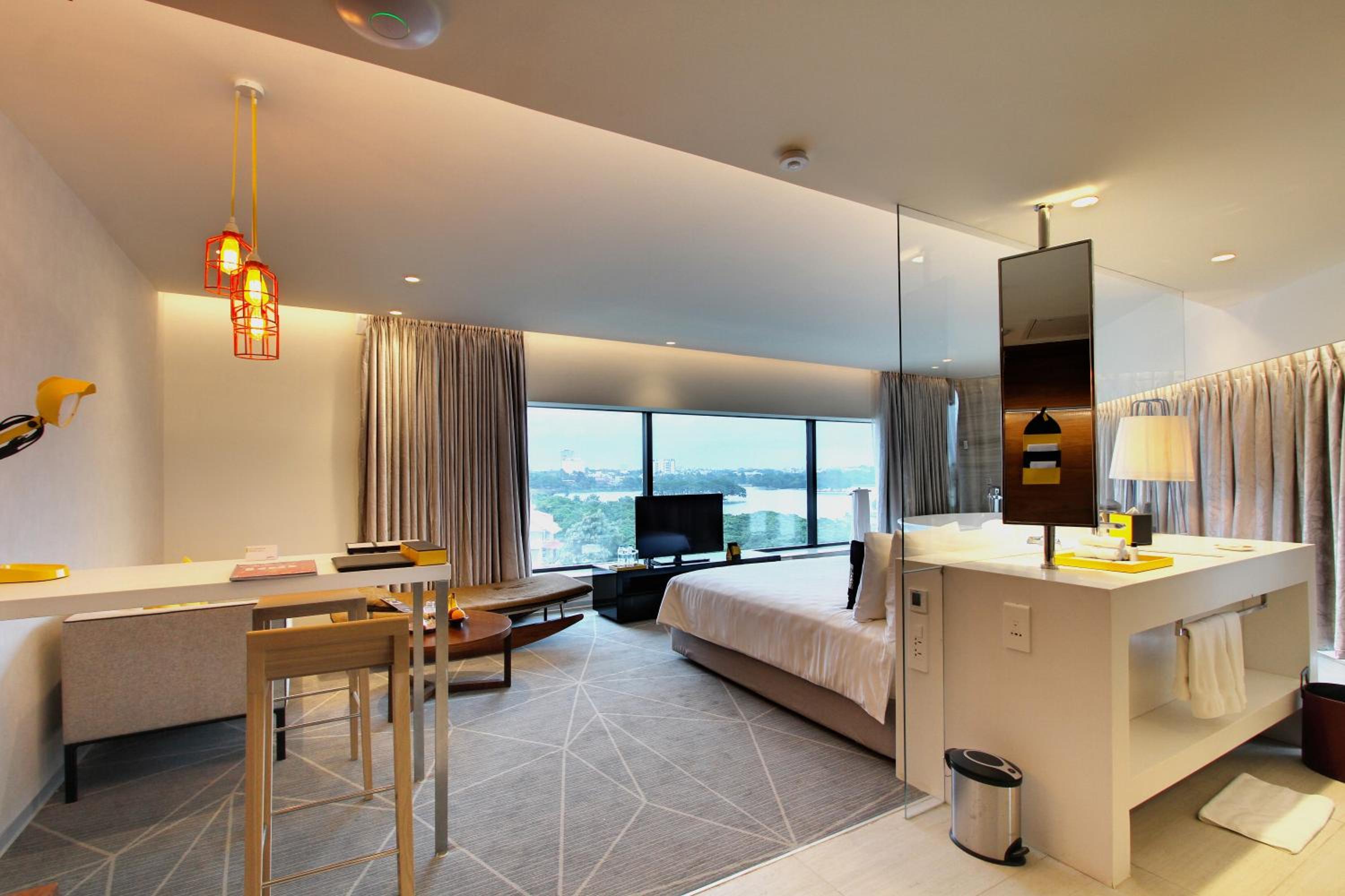 One Bedroom Suite - Lounge Access