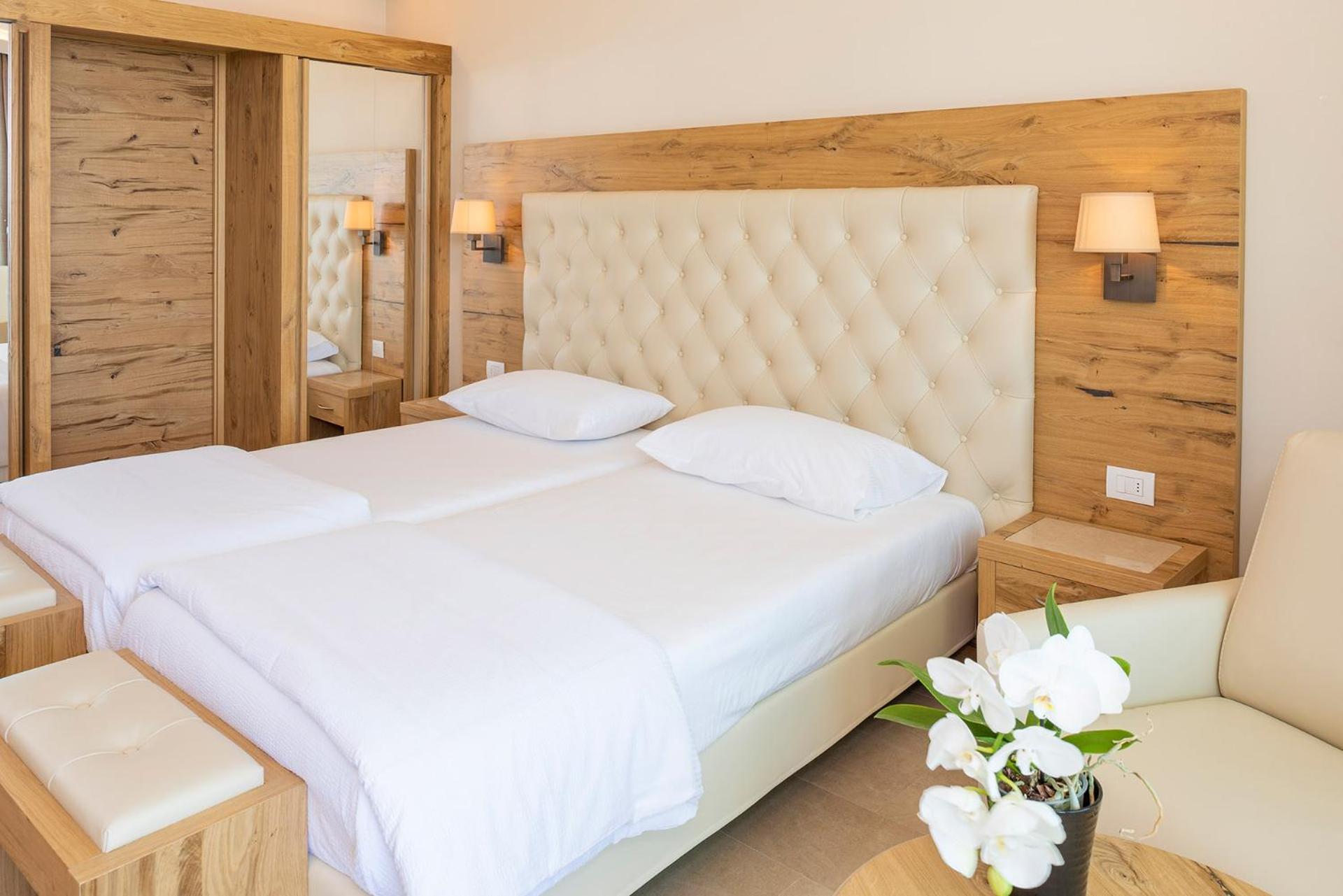 Suite with Infinity Pool