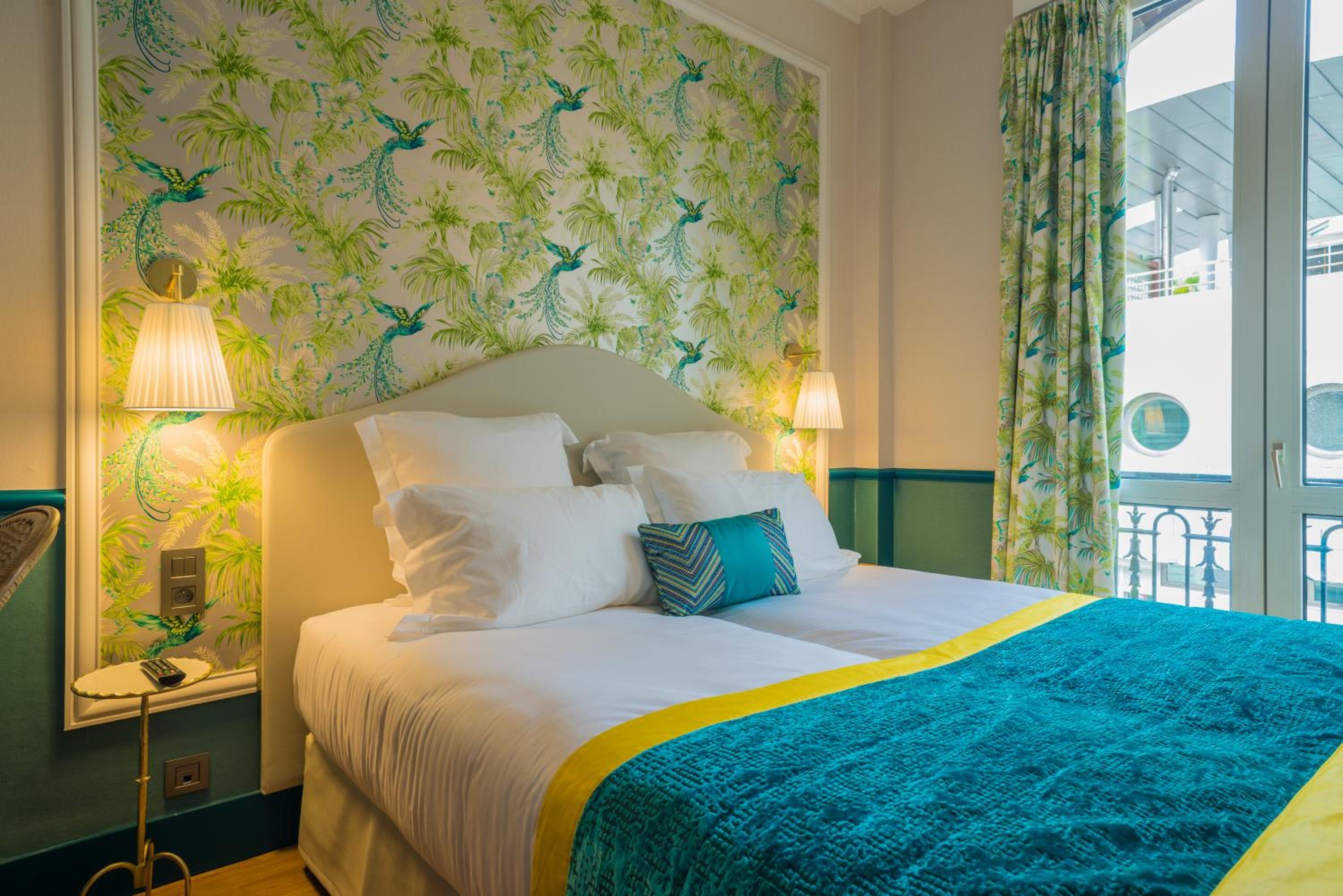 Superior Double or Twin Room with Terrace