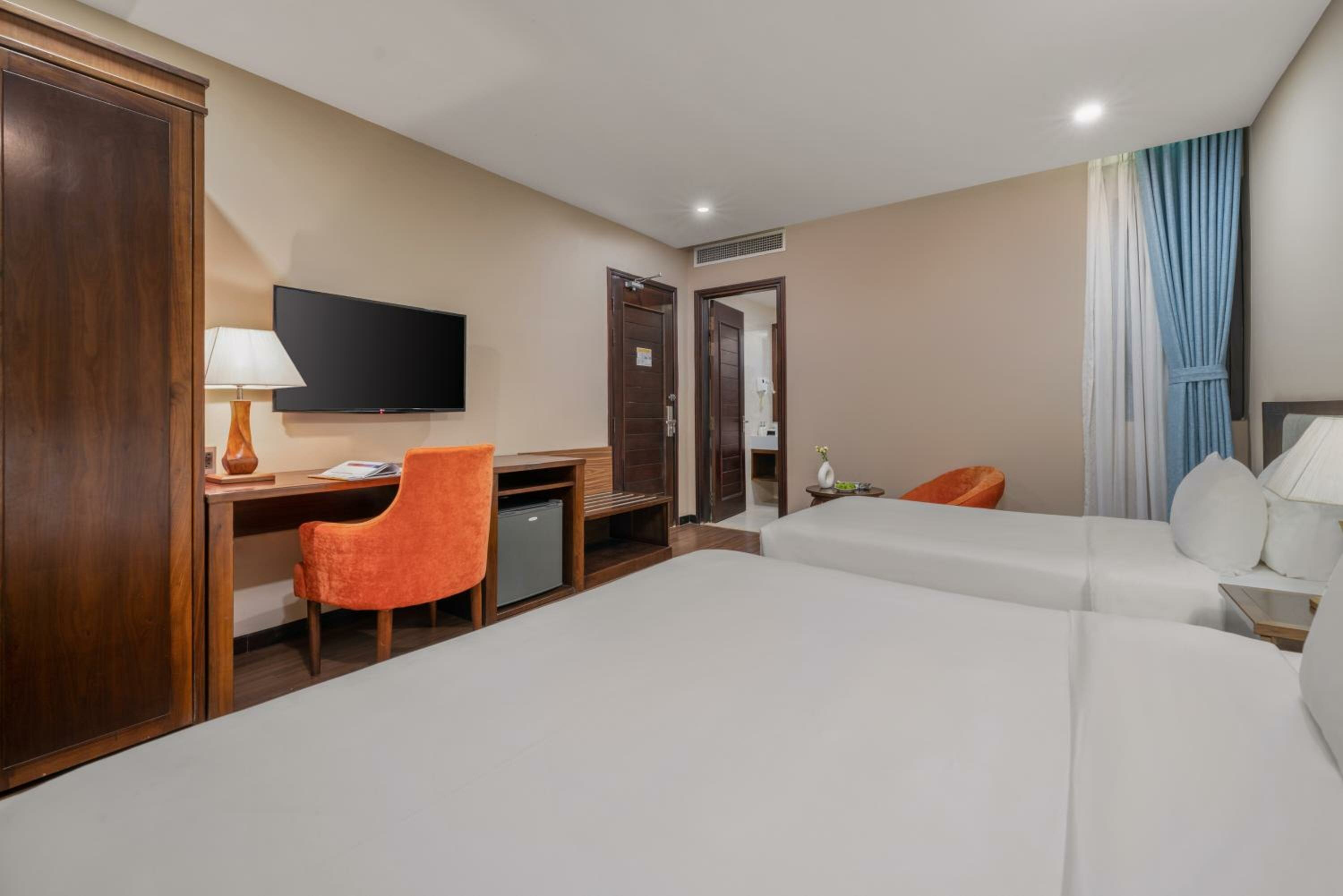 Superior Triple Room - No Window