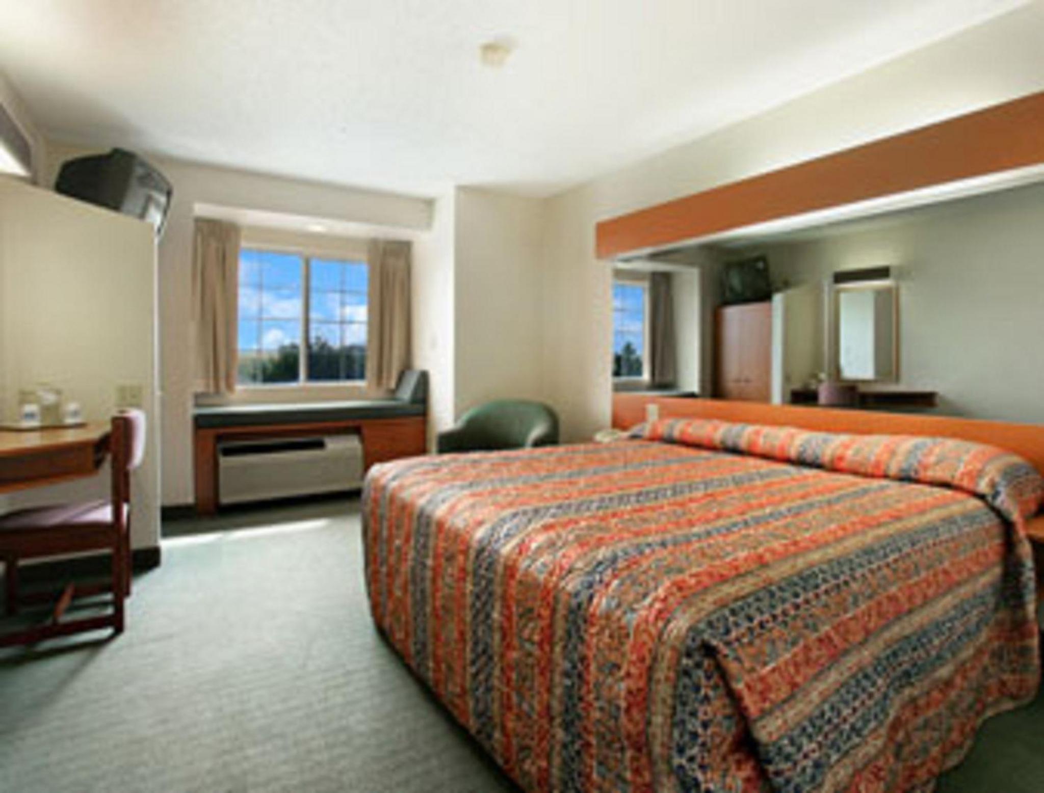 King Room- Non-Smoking