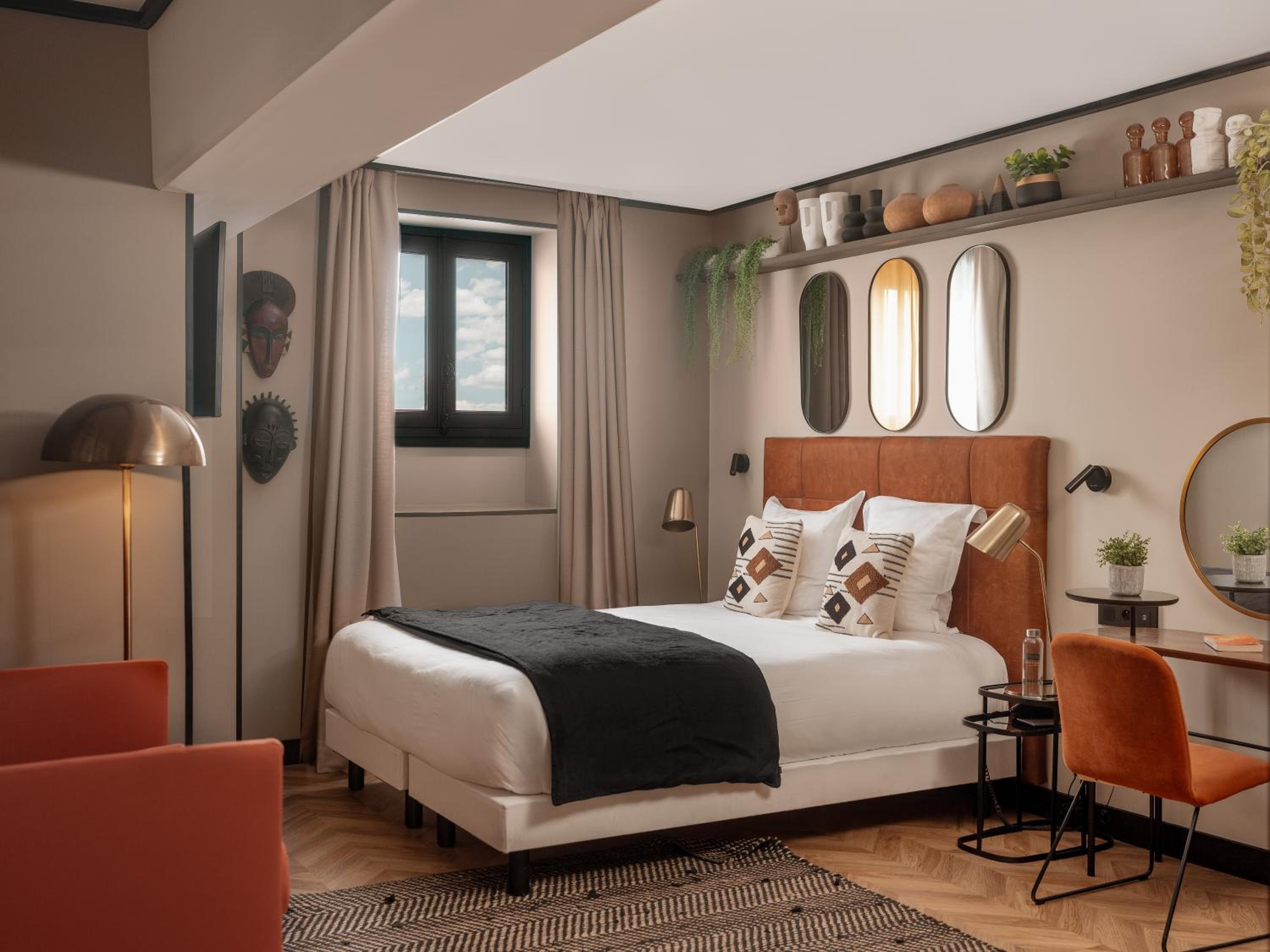 Deluxe Triple Room with Harbor View
